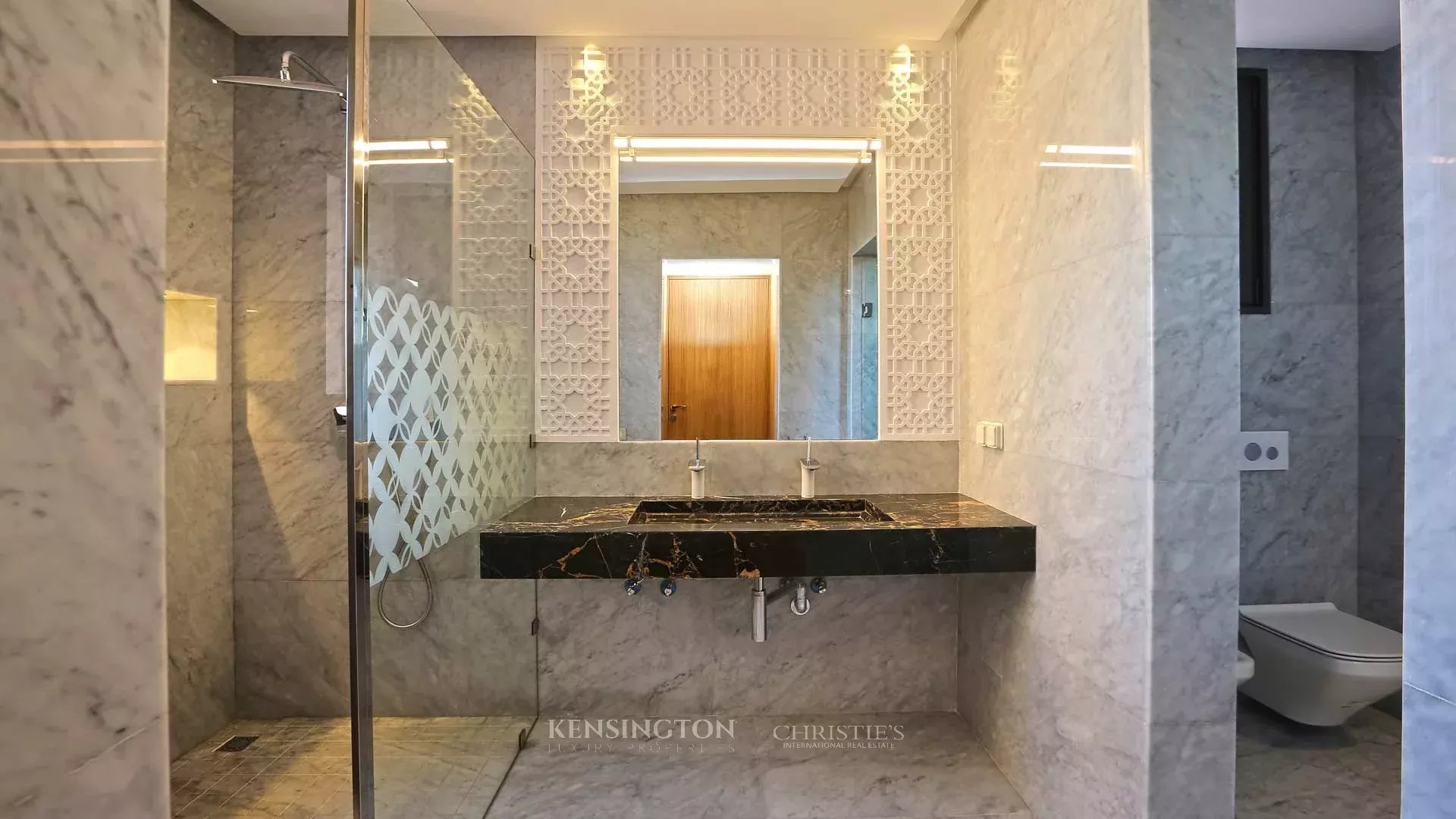 5 Bedroom Villa/Townhouse's Image 32