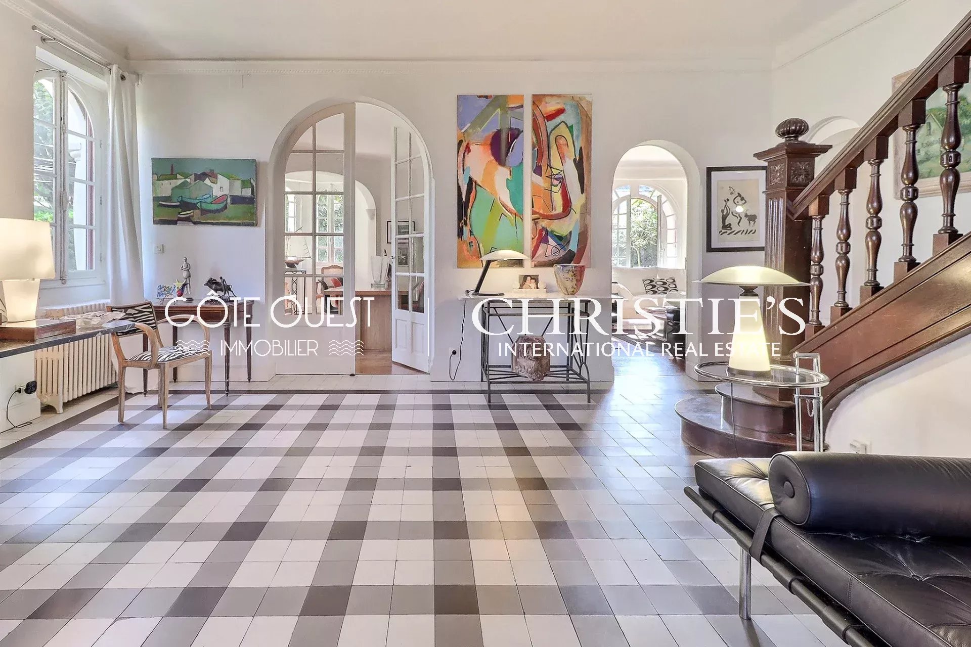 4 Bedroom Villa/Townhouse's Image 7