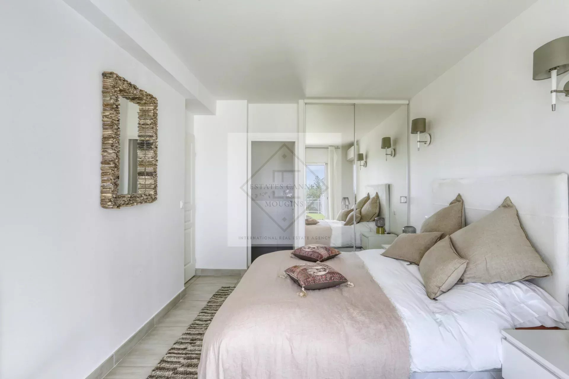 Superbe villa avec vue mer – Proche de Saint-Tropez — photo 19