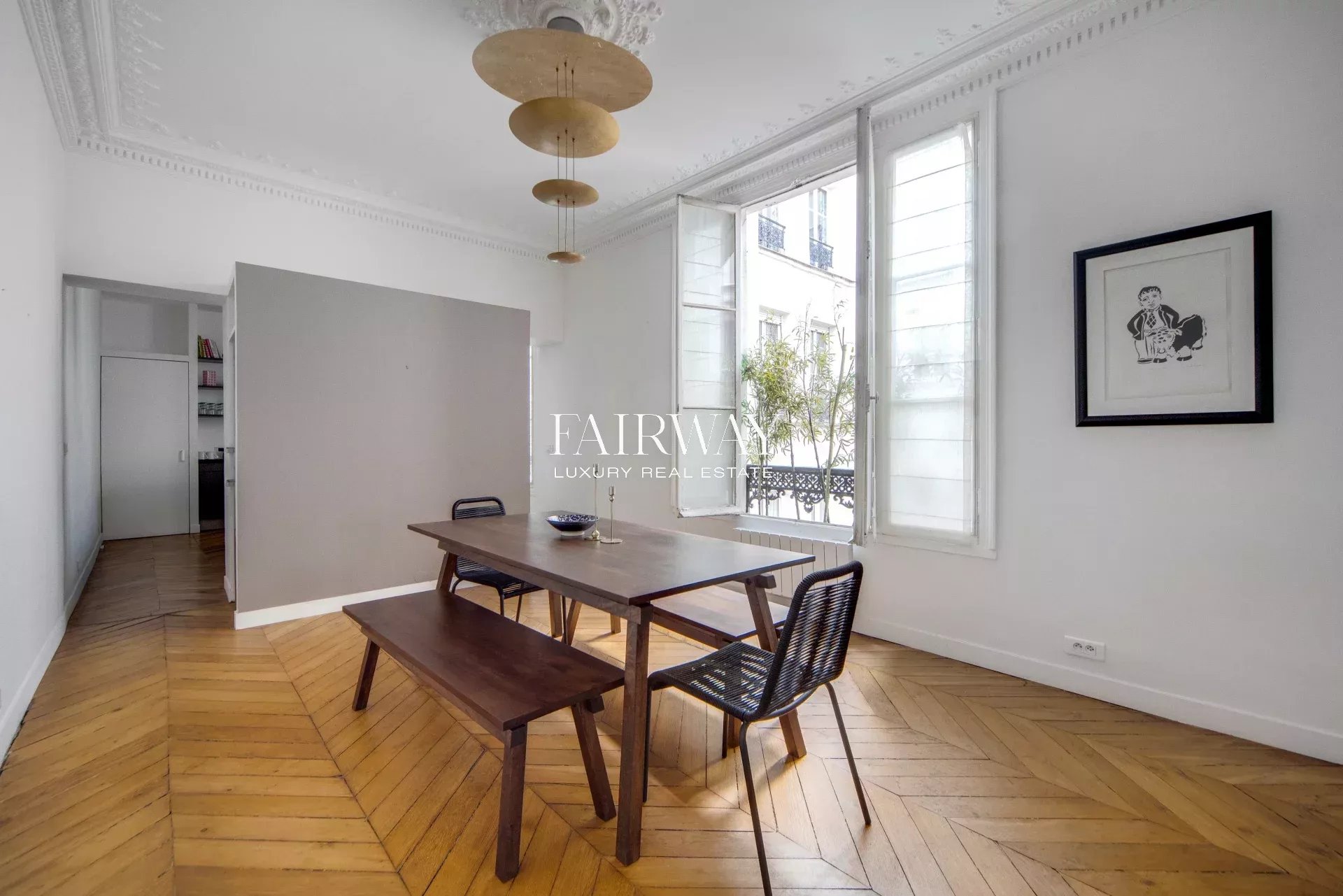 Appartement de 157 m² en étage élevé, profession libérale autorisée