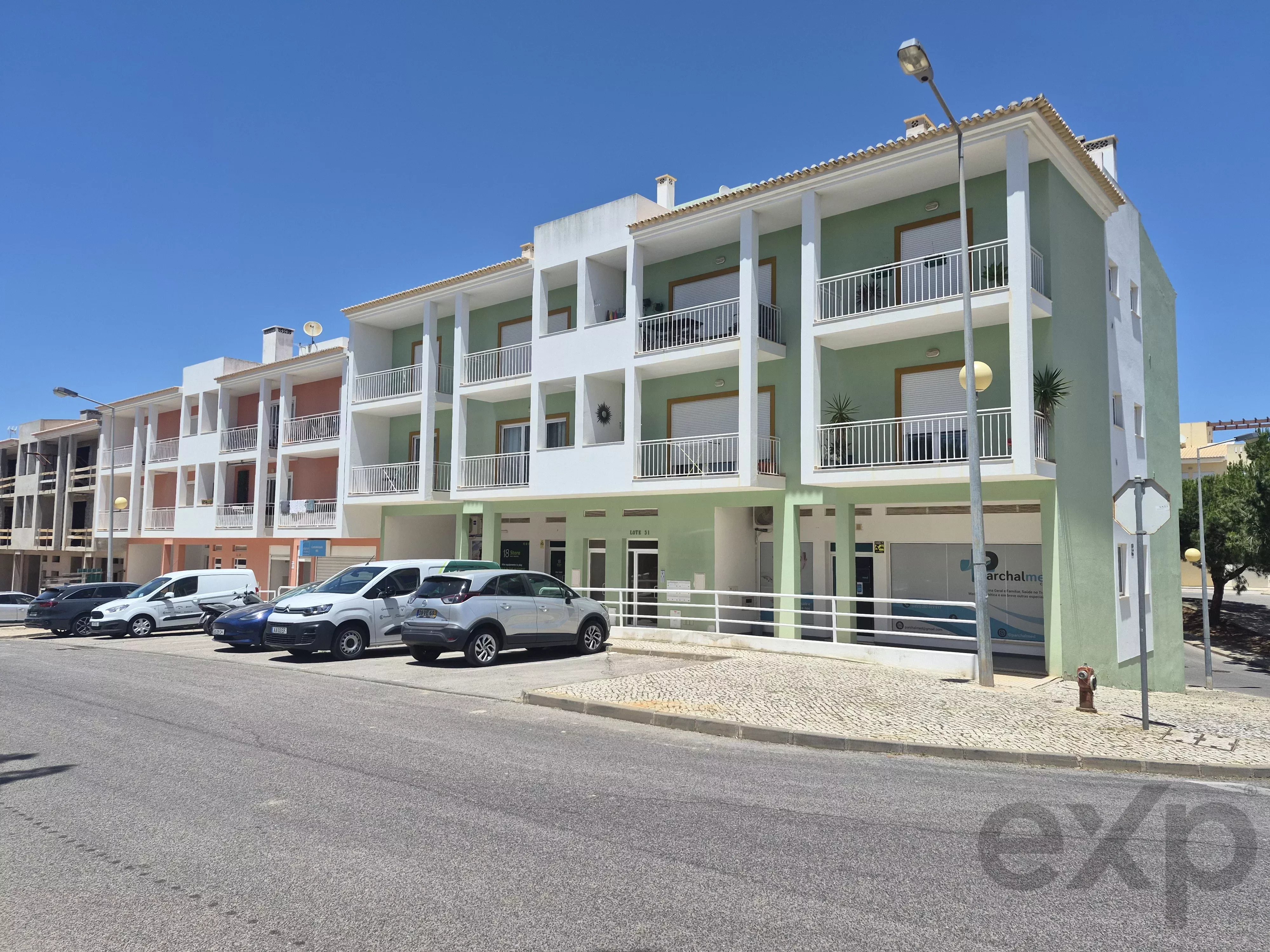 3 Bedroom Apartment, duple garage, Ferragudo area. 87077655 image 1