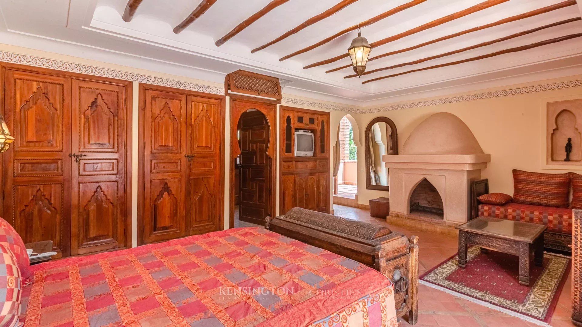 10 Bedroom Villa/Townhouse's Image 36