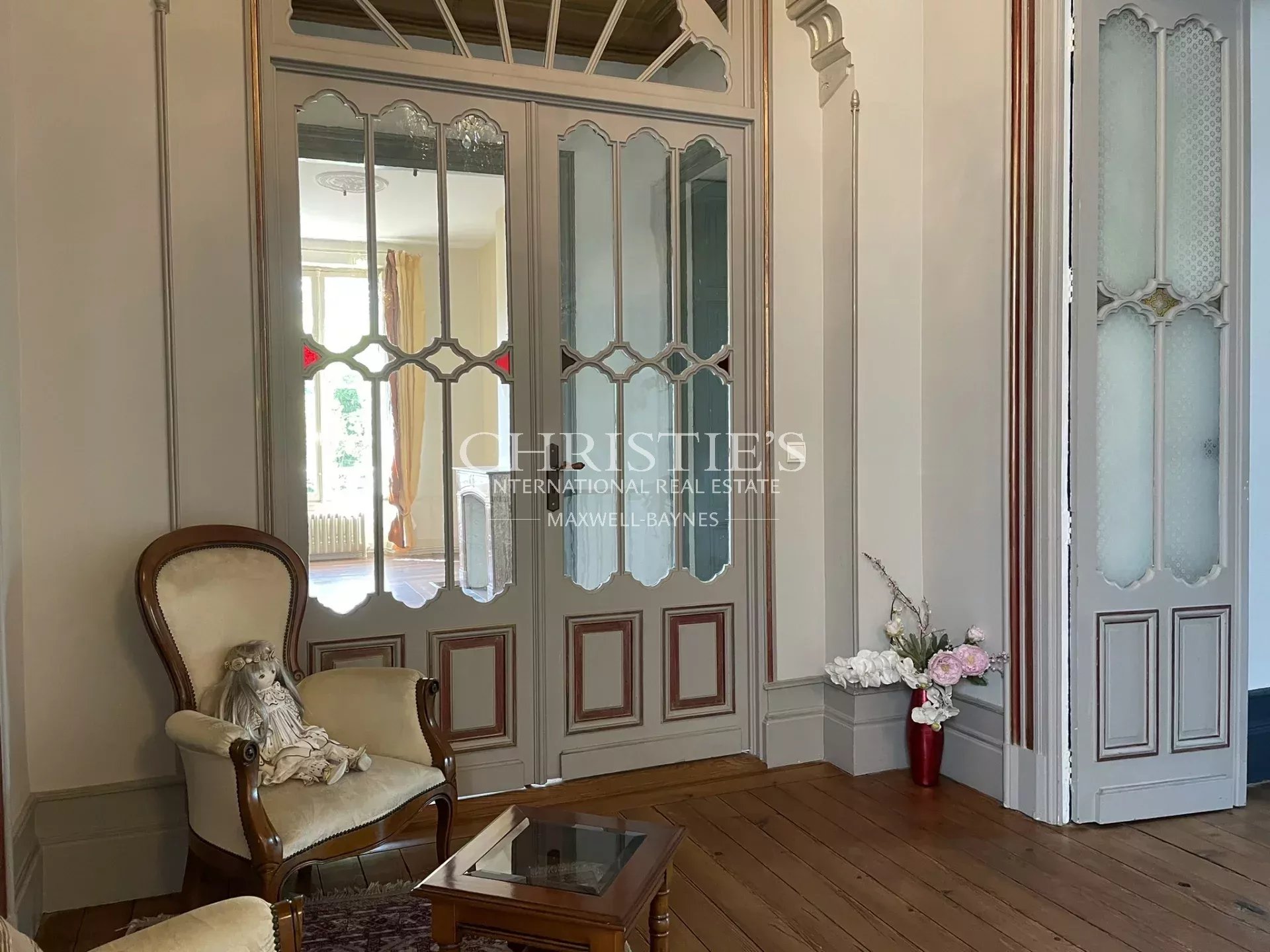 9 Bedroom Villa/Townhouse's Image 11