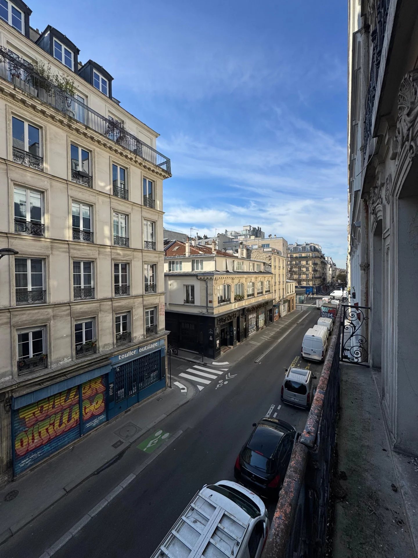 Sale Apartment Paris 11th
