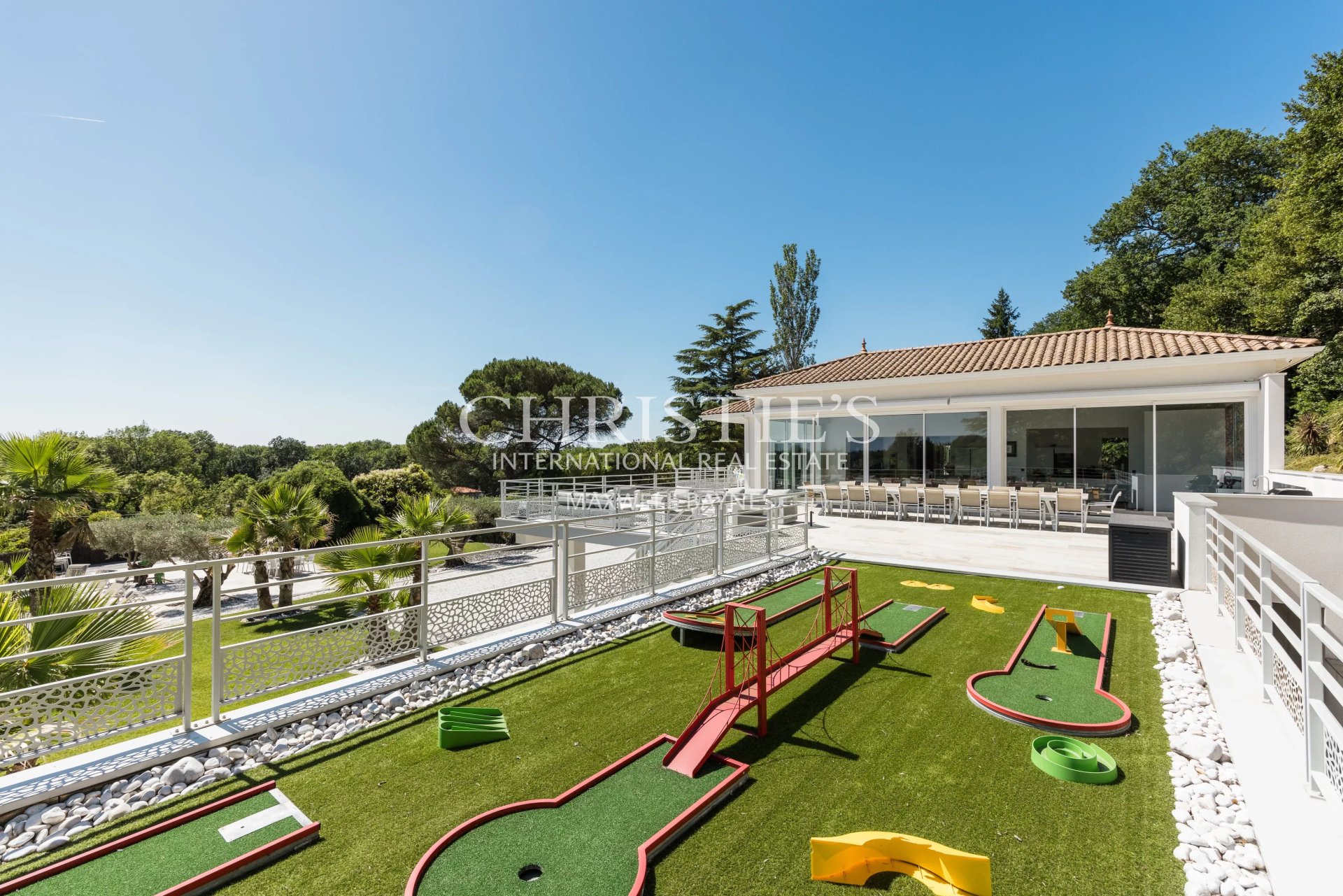9 Bedroom Villa/Townhouse's Image 16