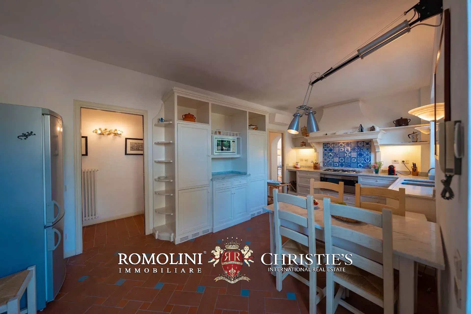 11 Bedroom Villa/Townhouse's Image 106