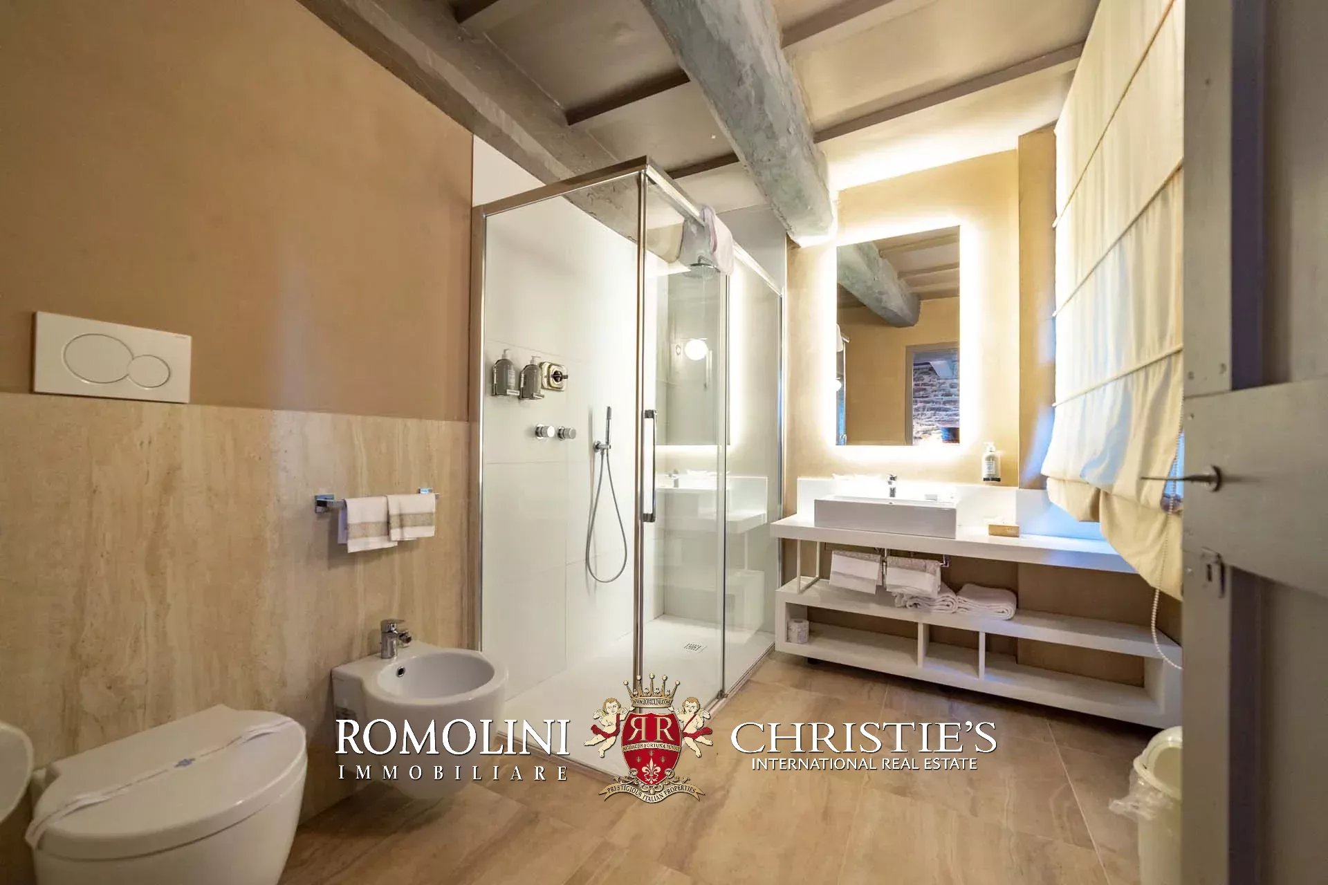 19 Bedroom Villa/Townhouse's Image 47