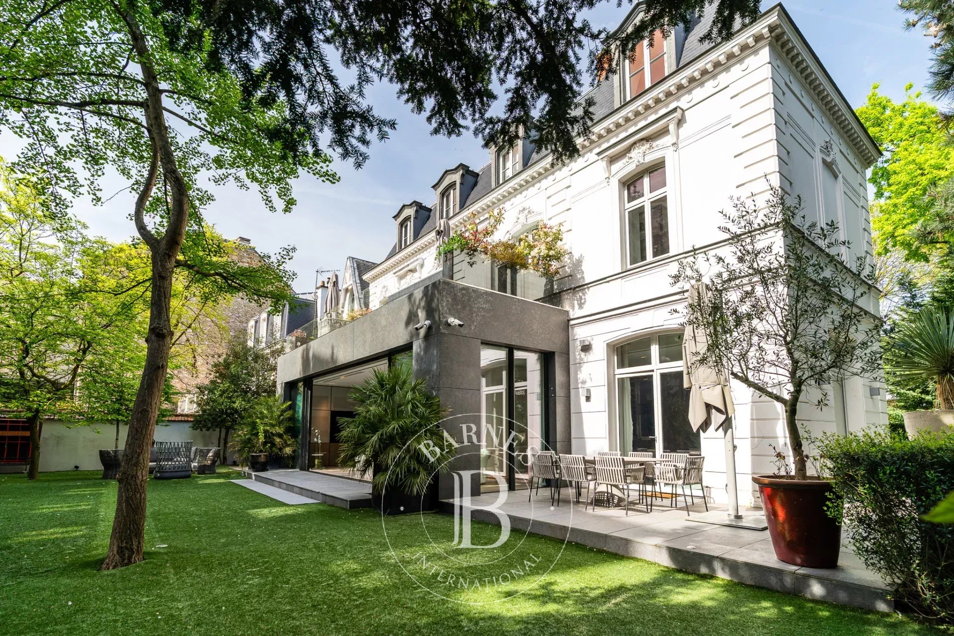 Paris  - Mansion 8 Bedrooms - picture 4