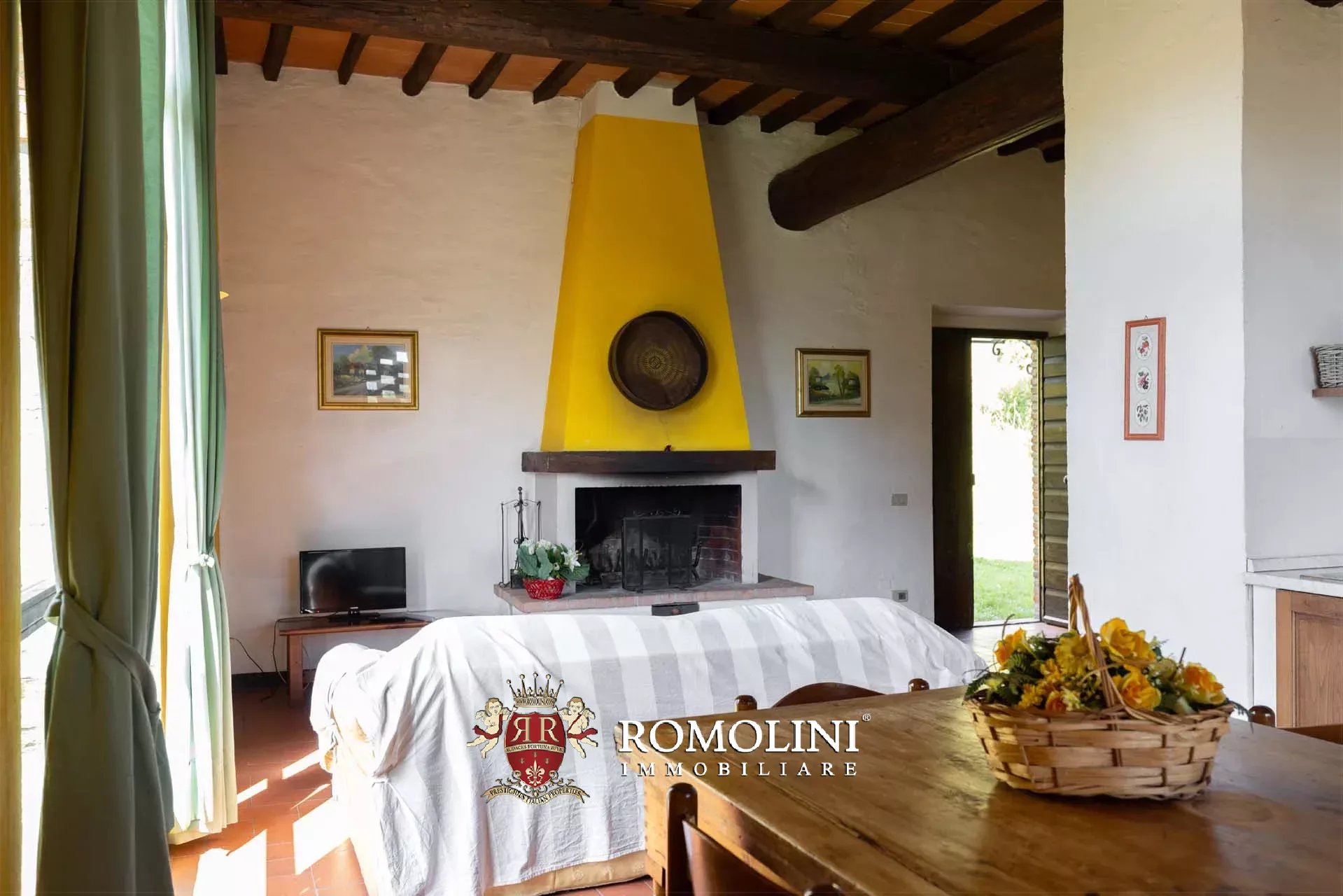 34 Bedroom Vineyard's Image 87