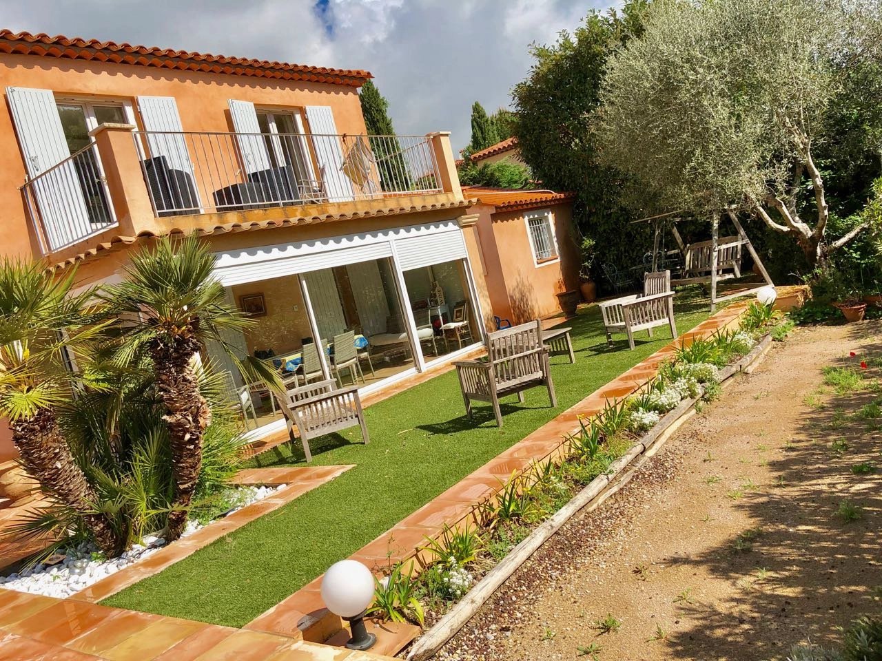 Agence immobilière de 