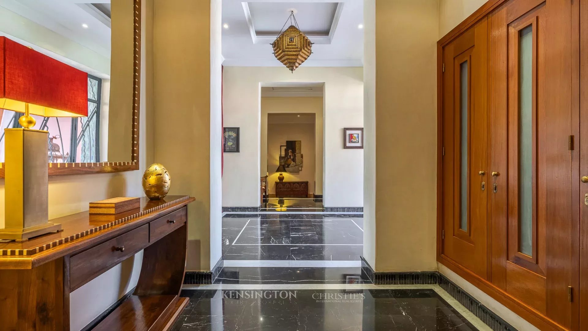 5 Bedroom Villa/Townhouse's Image 26
