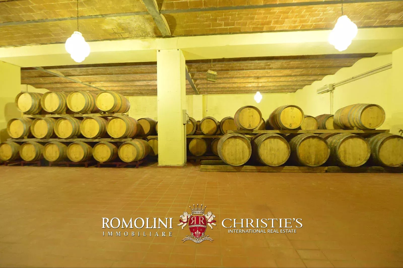 20 Bedroom Vineyard's Image 74