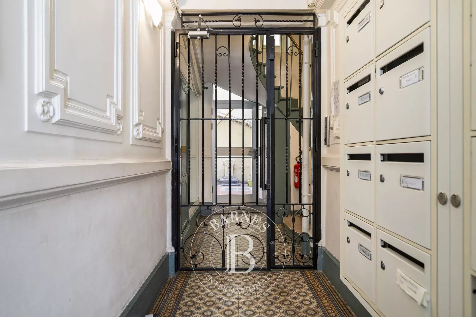 Daire Paris 6ème - picture 8