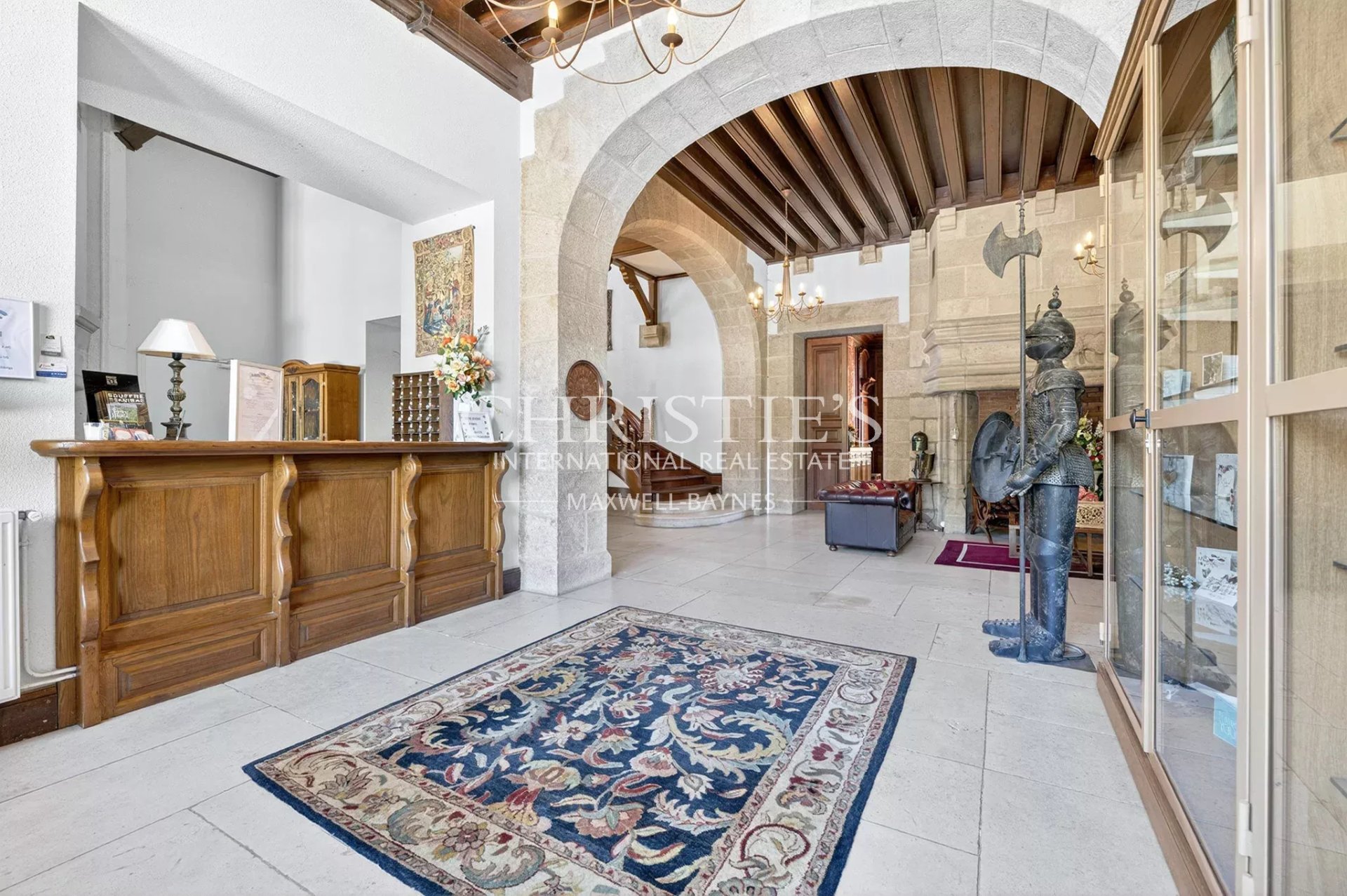 38 Bedroom Chateau's Image 39
