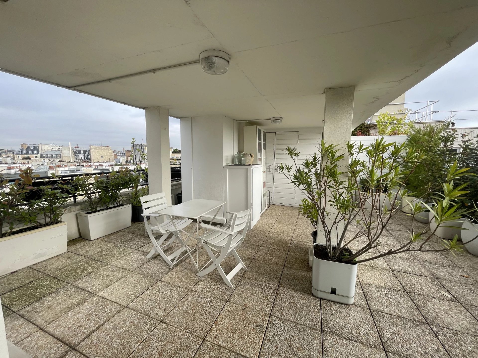 Réf. 10 074 - BARE OWNERSHIP SALE - PARIS (16ème)