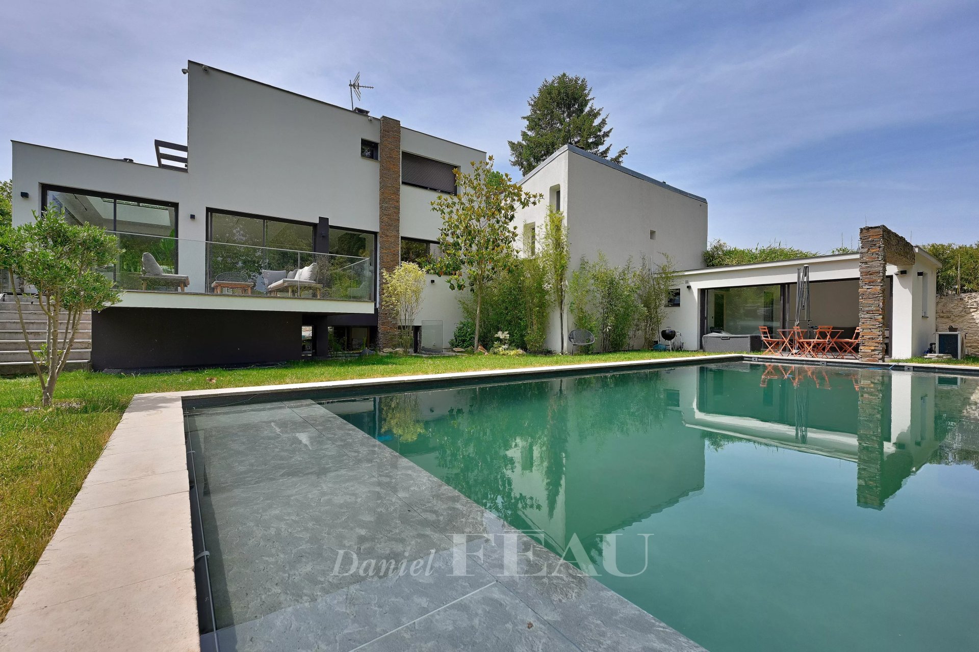 6 Bedroom Villa/Townhouse's Image 21