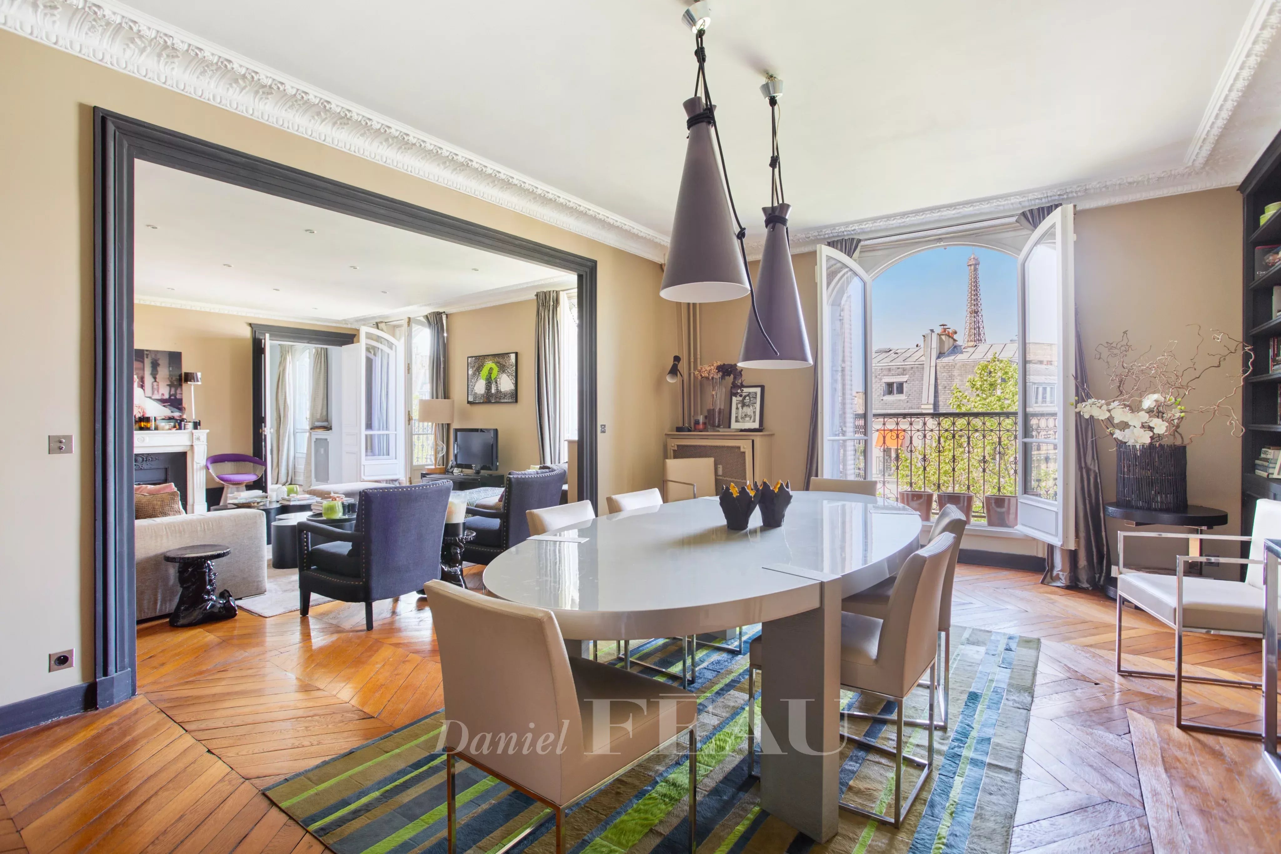 Paris 7 - À deux pas des Invalides – Appartement d’exception avec vue Tour Eiffel