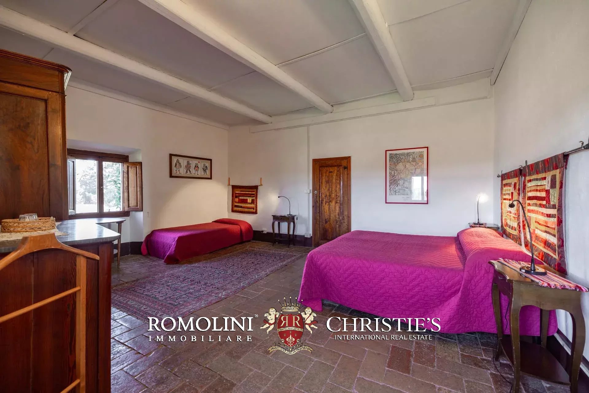 10 Bedroom Villa/Townhouse's Image 59