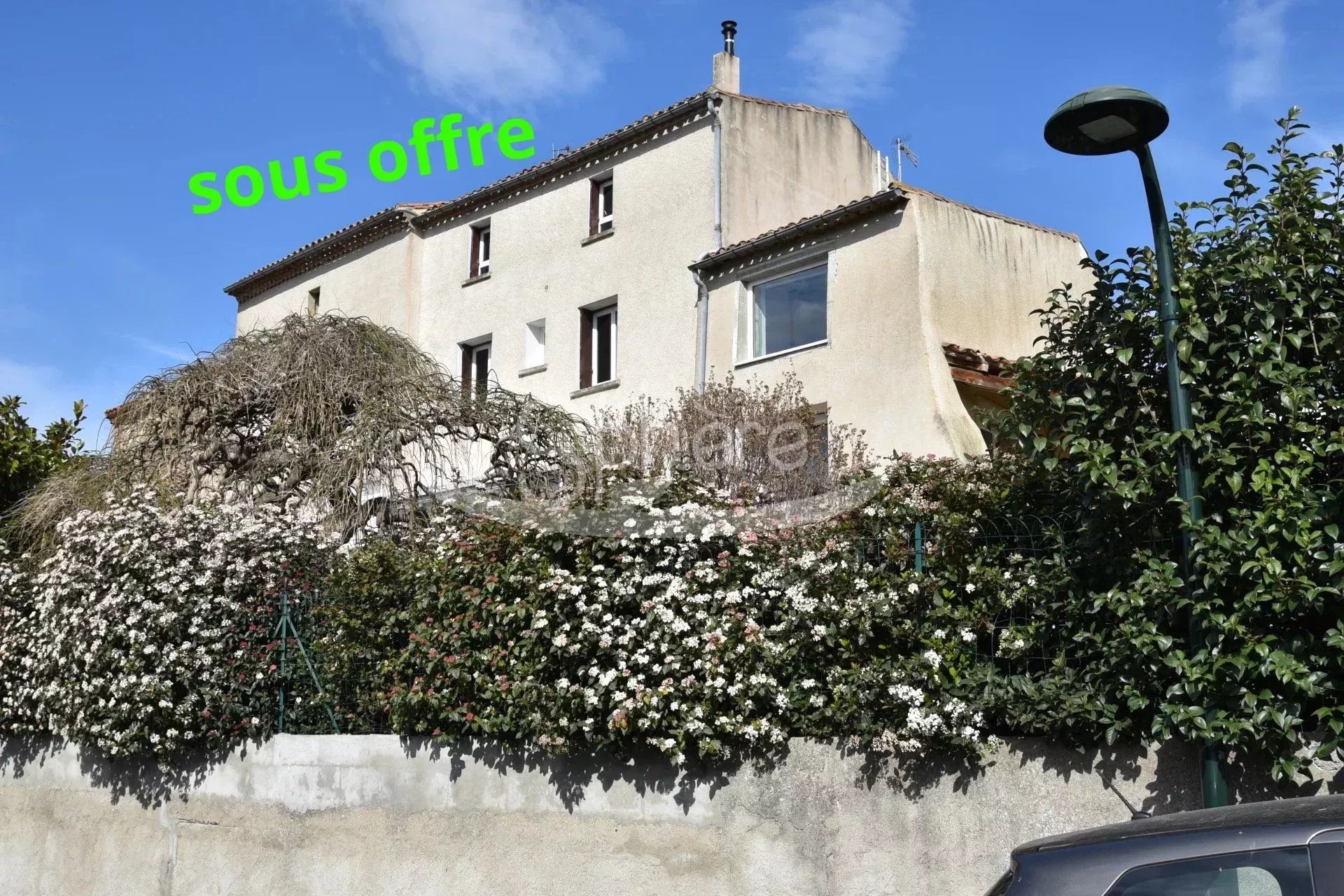 Agence immobilière de 