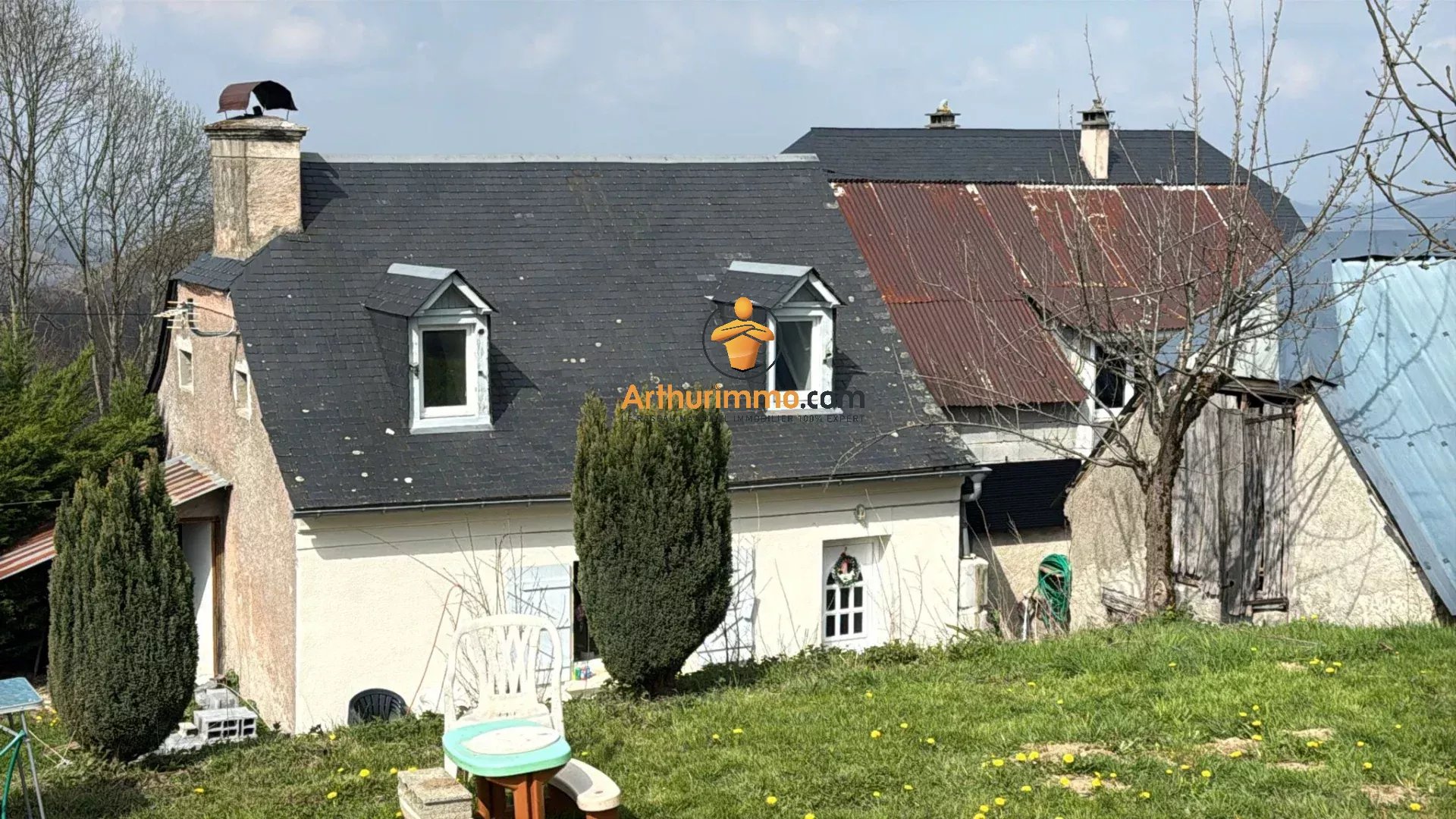 Maison de village de type 3 sur 2014 m²
