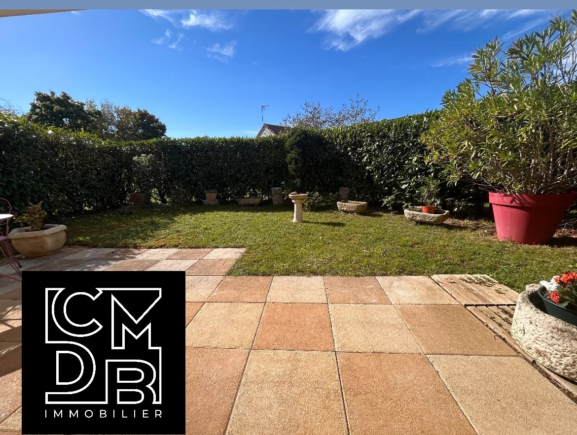 Appartement T3  terrasse et jardin privatif