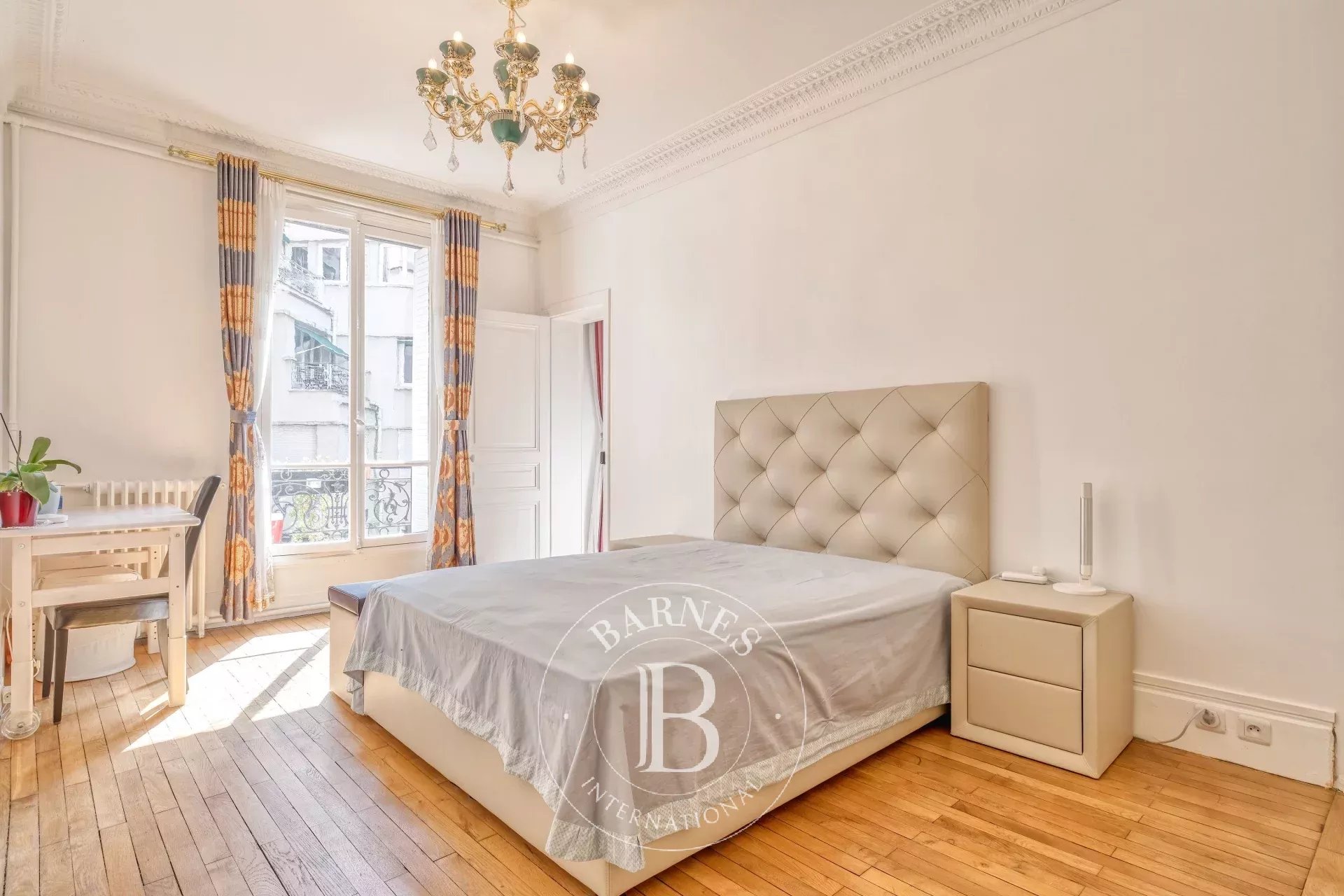 Daire Paris 8ème - picture 6