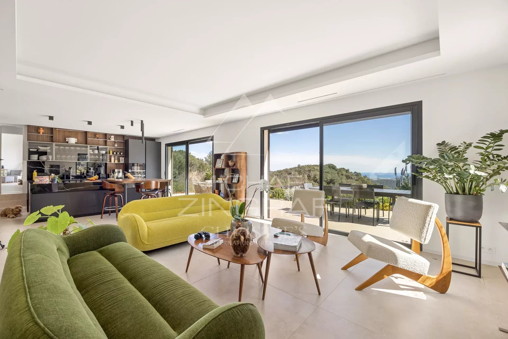 5 Bedroom Villa/Townhouse's Image 5