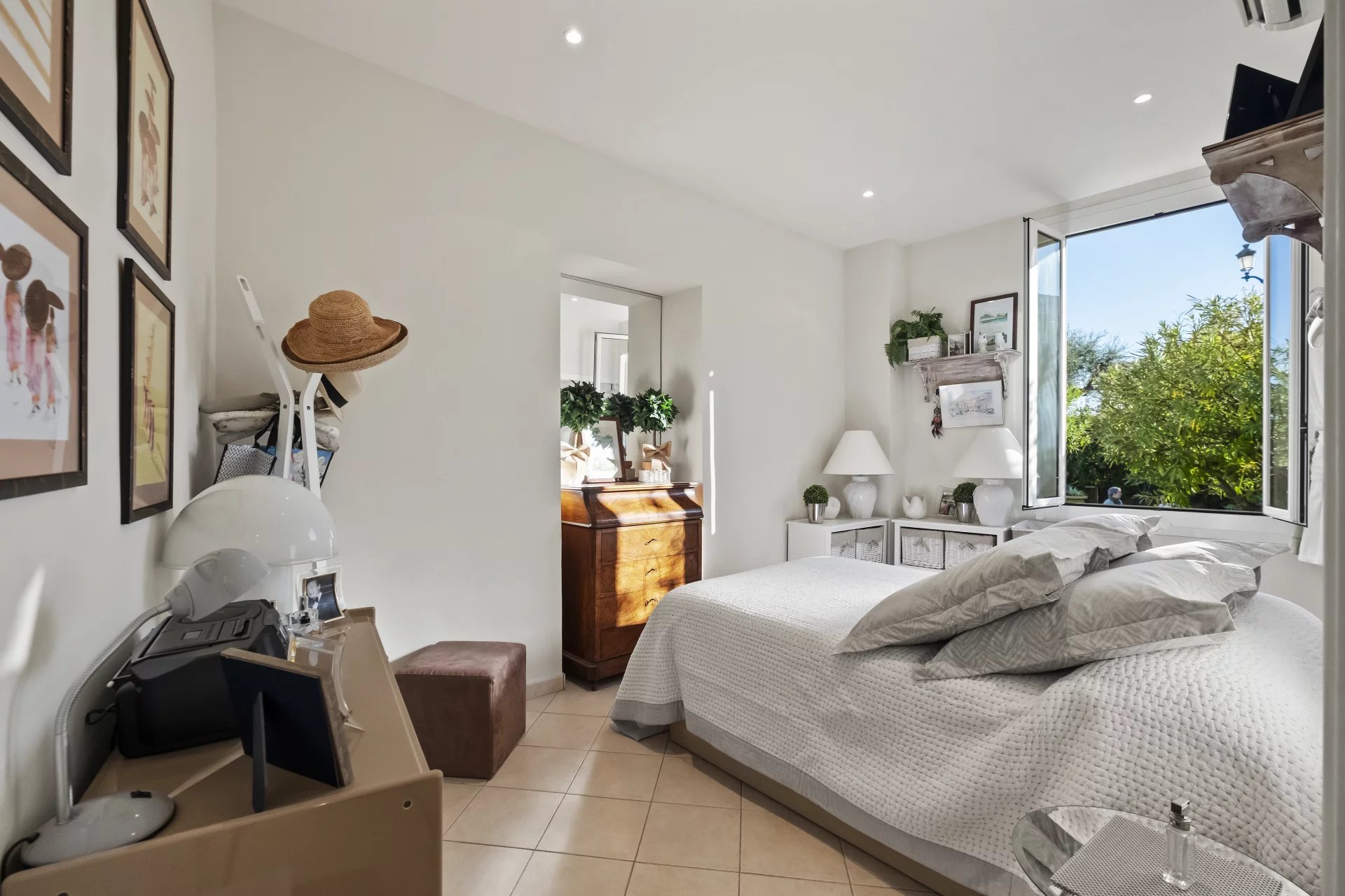 Tasteful 1-bedroom apartment in the port of Beaulieu-sur-Mer