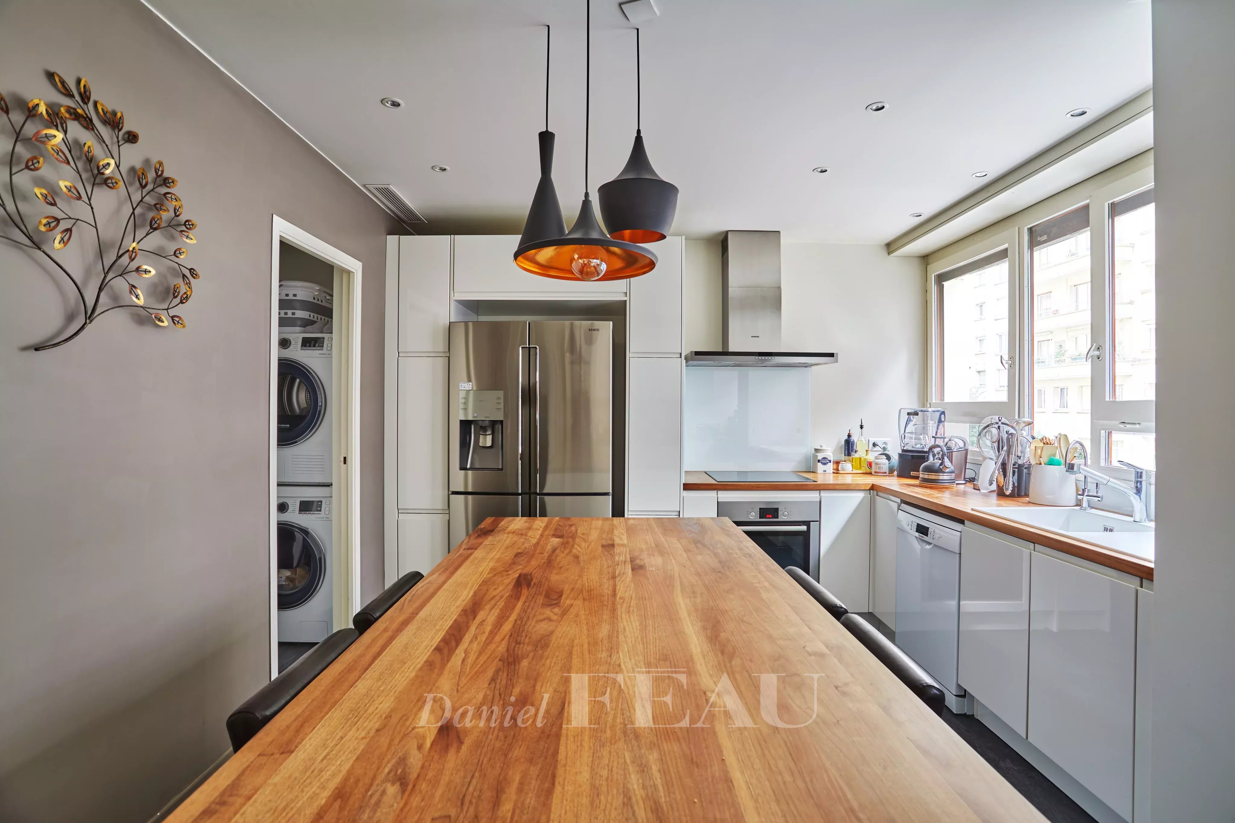 Sale Apartment Paris 16th