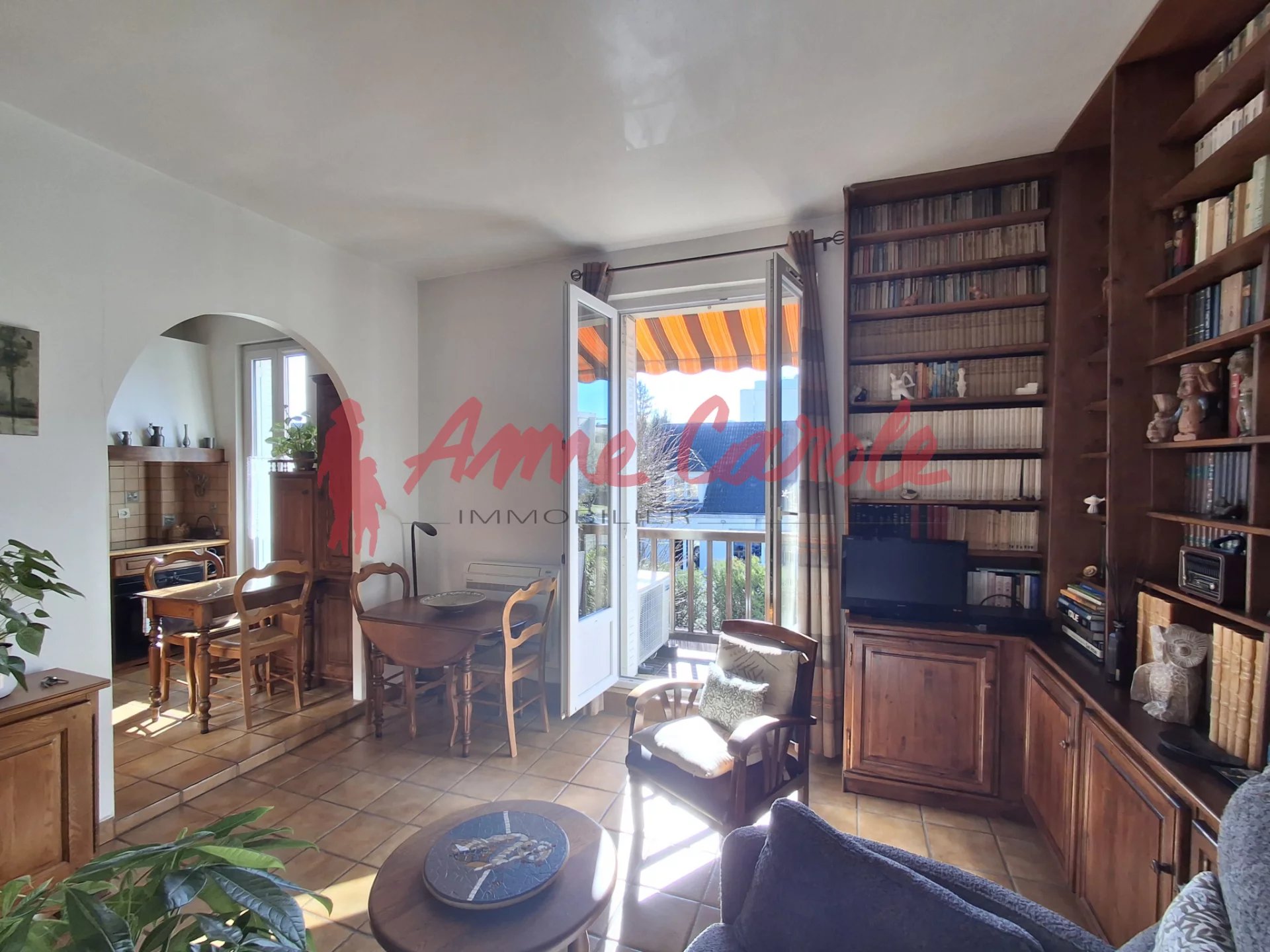 2 pieces/1 chambre 39m2 + parking et débarras