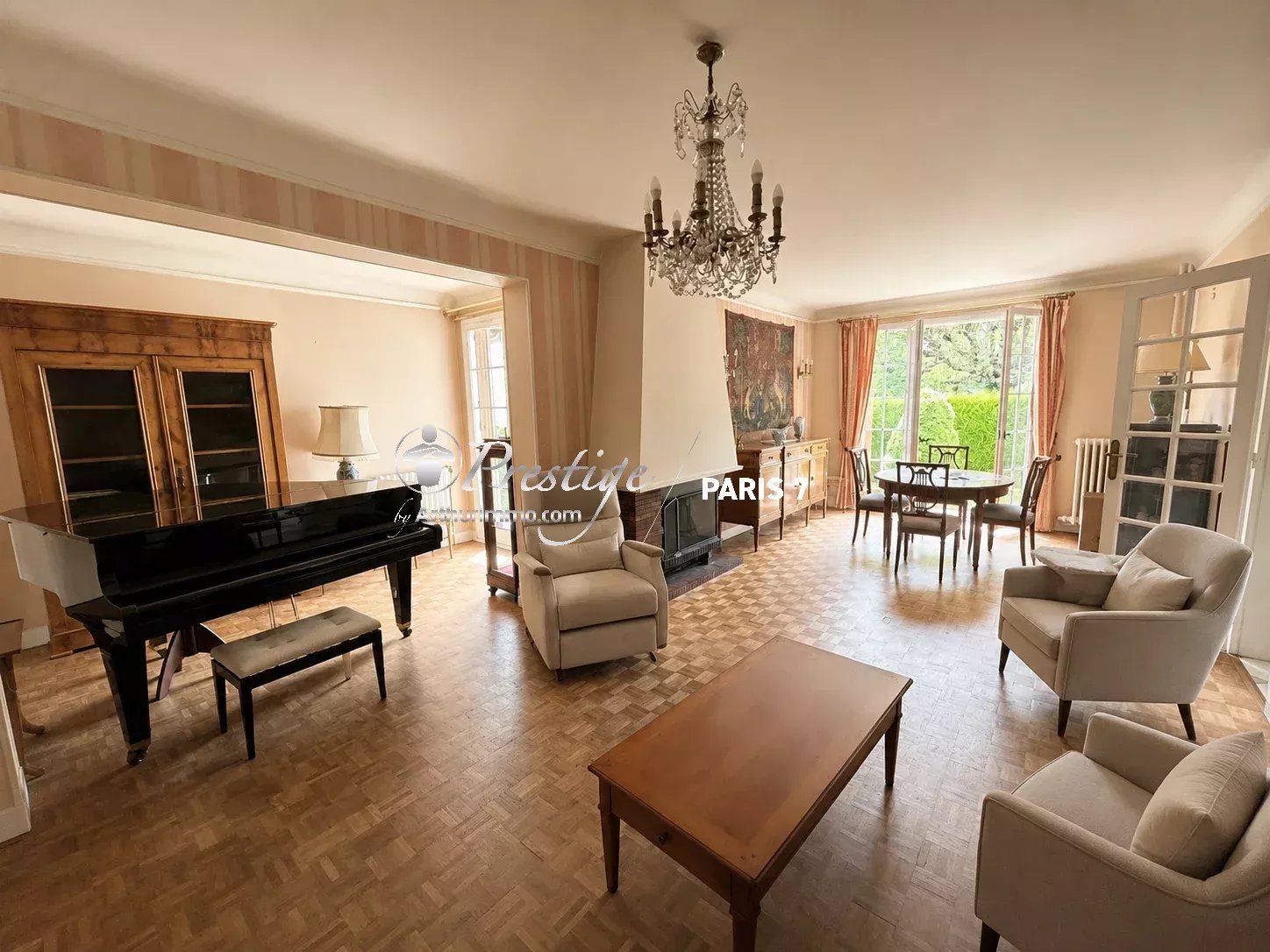 Agence immobilière de 