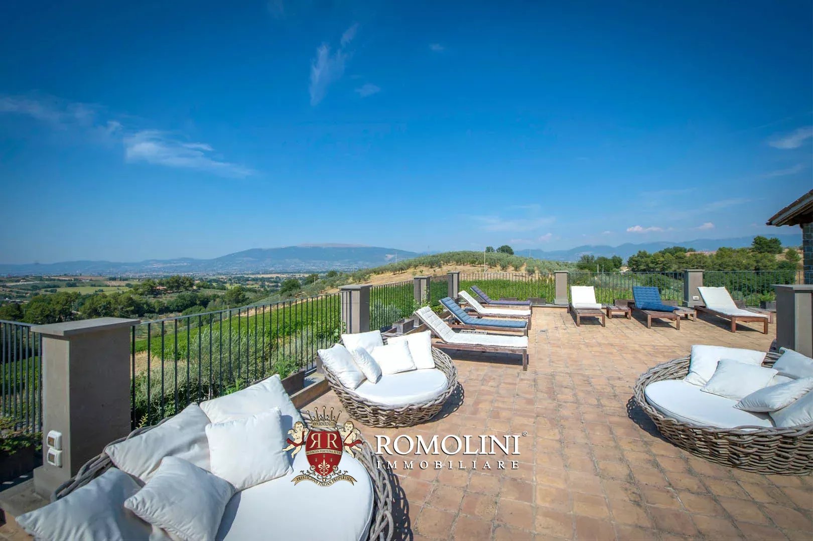 15 Bedroom Villa/Townhouse's Image 37