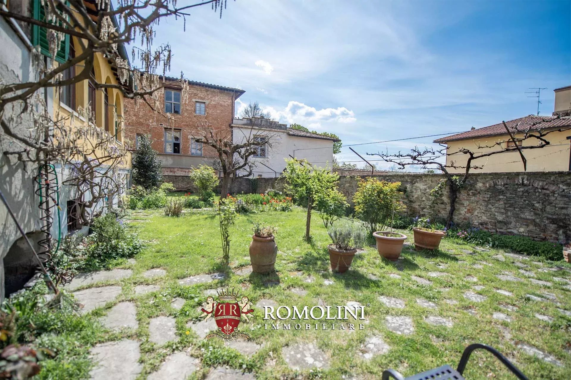 4 Bedroom Villa/Townhouse's Image 5