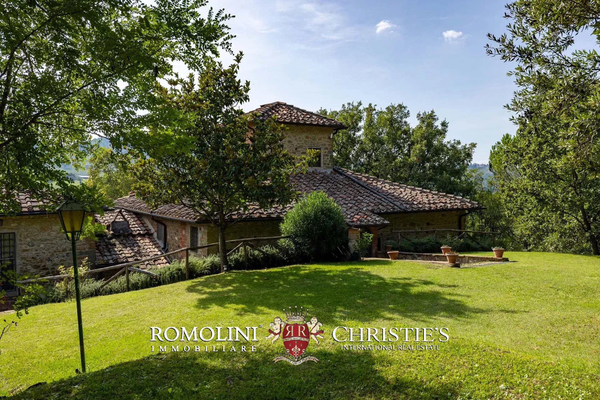 5 Bedroom Vineyard's Image 14