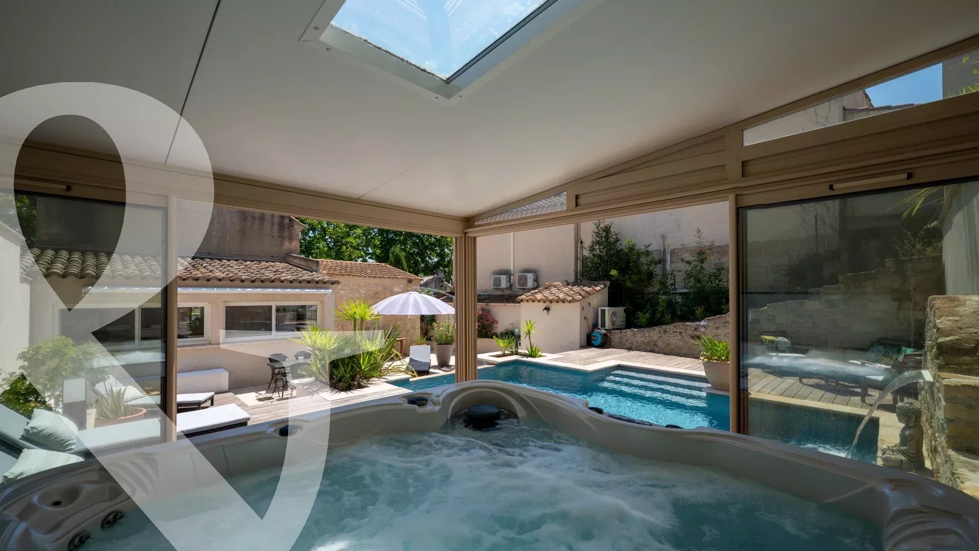 MAISON DE VILLAGE EN PIERRE