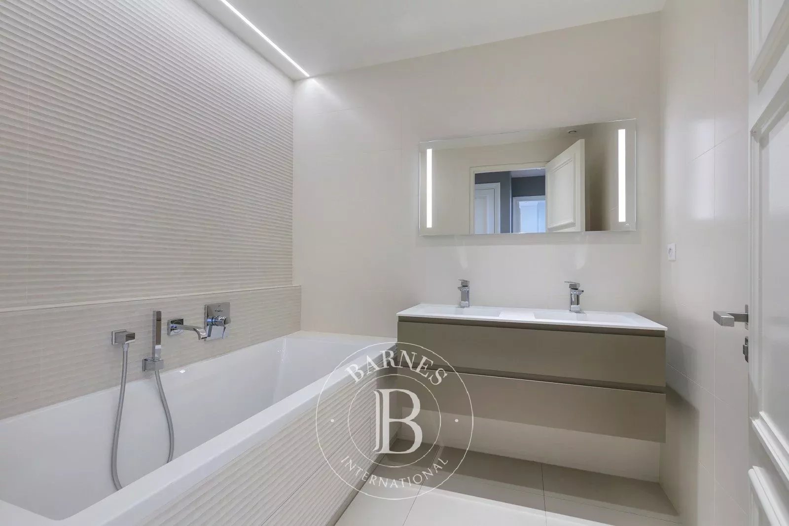 Daire Neuilly-sur-Seine - picture 13