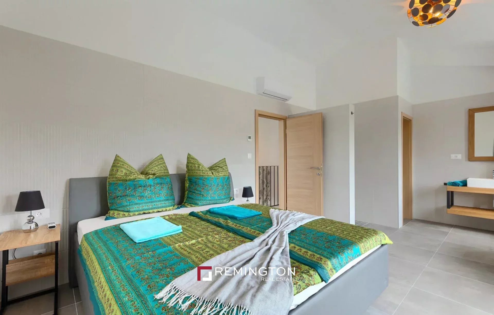 3 Bedroom Villa/Townhouse's Image 13
