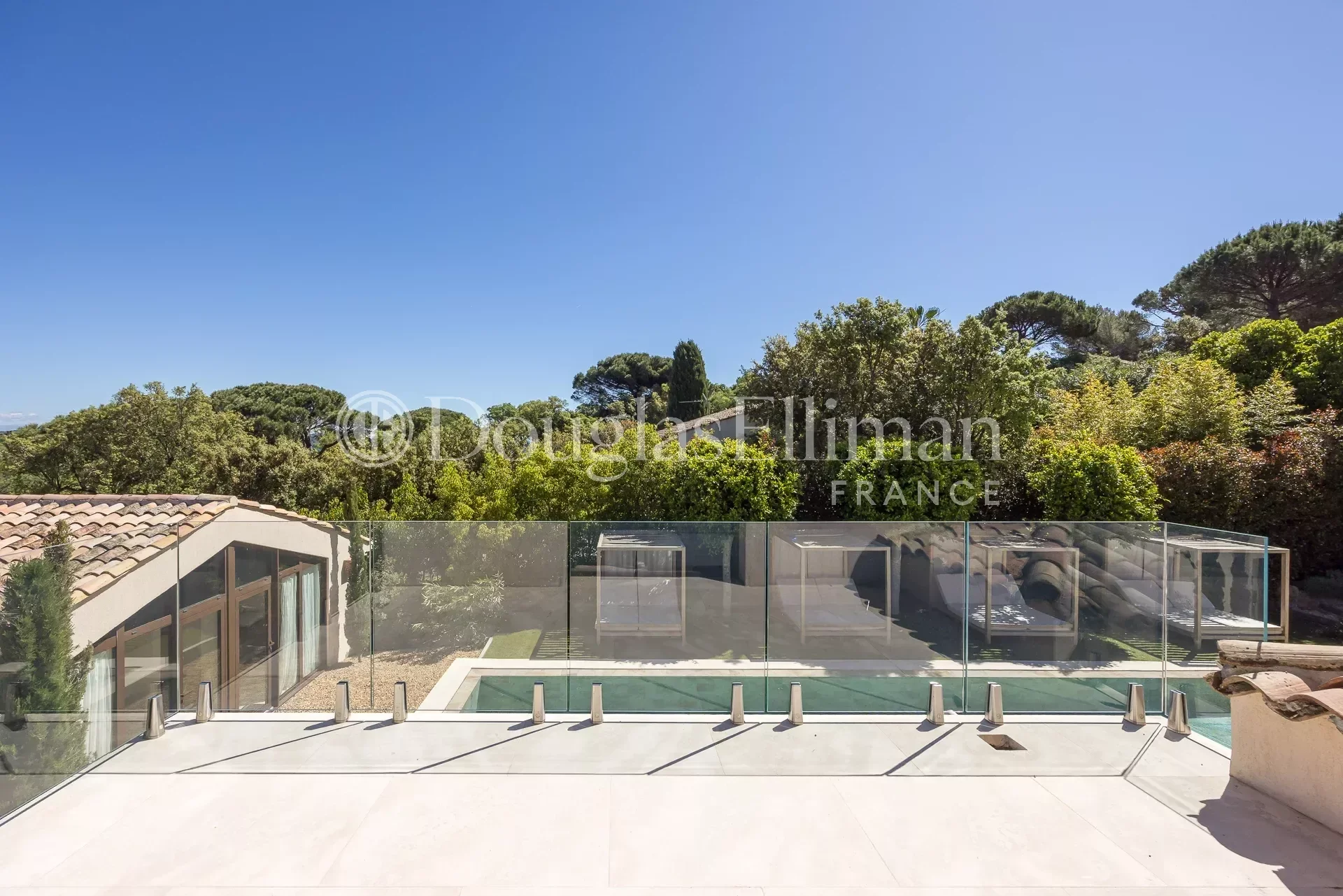 SAINT-TROPEZ : Nouvelle Villa avec Piscine et 7 Chambres à Ramatuelle - Image nᵒ3