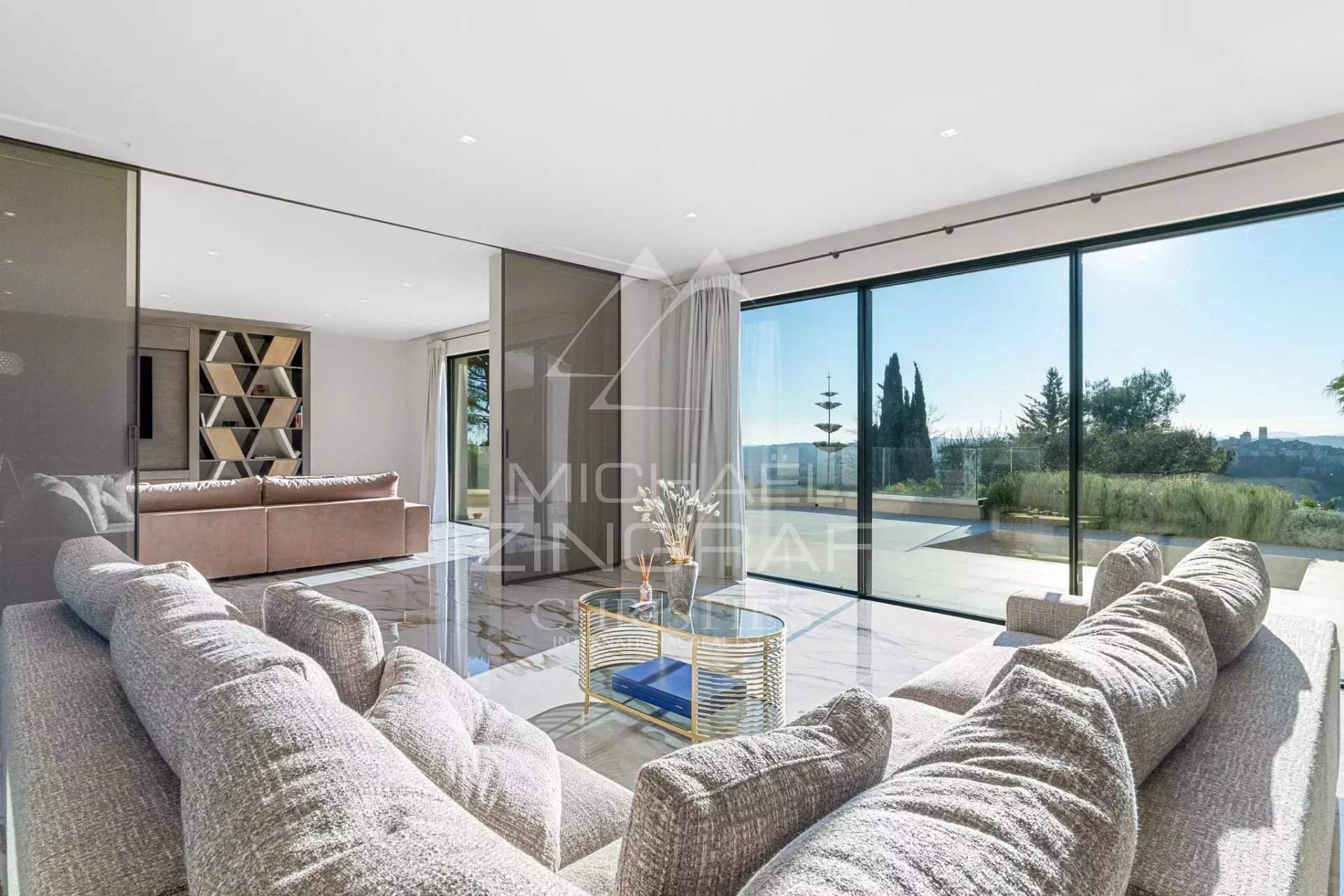 9 Bedroom Villa/Townhouse's Image 5