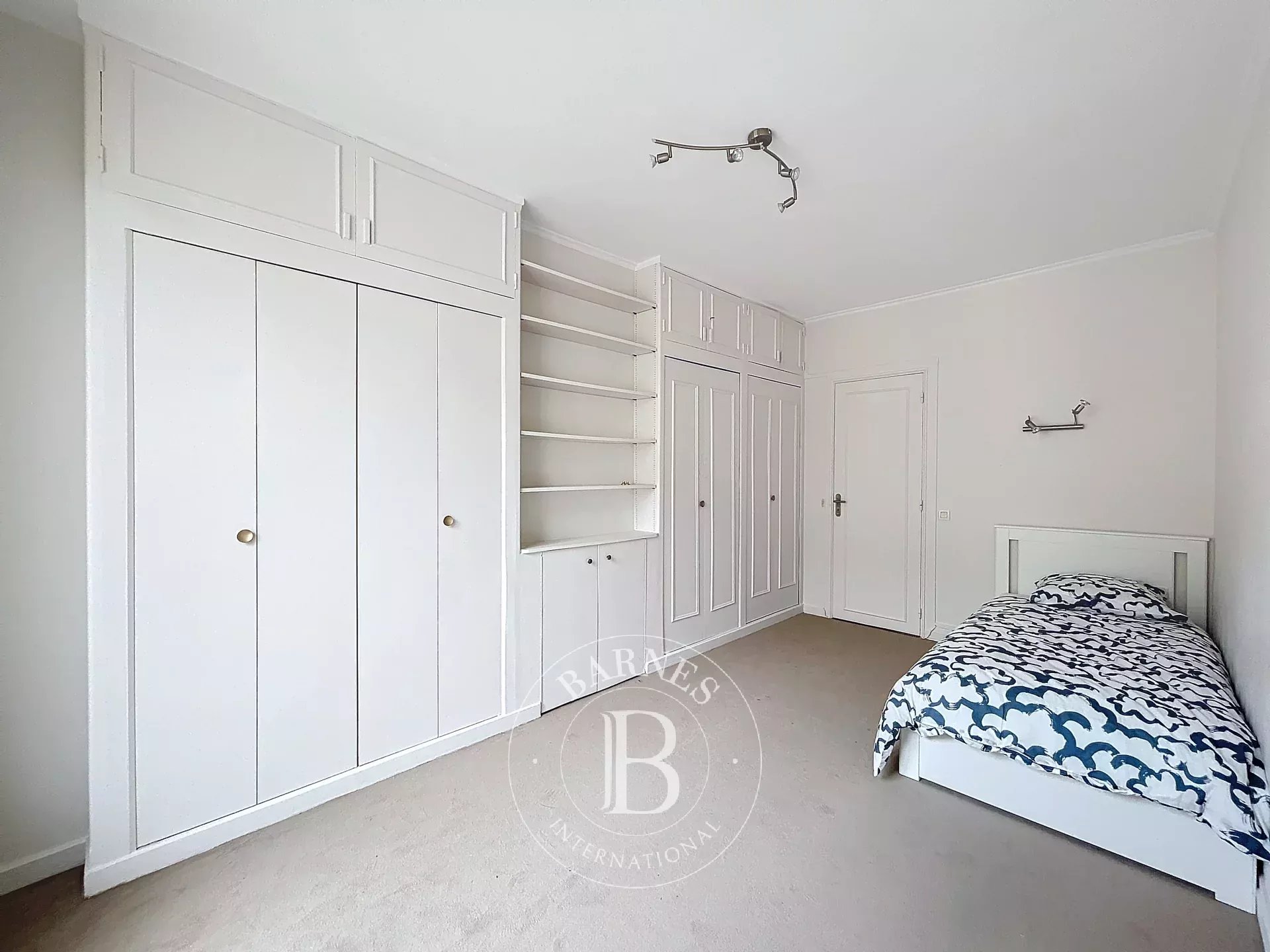 Apartment Neuilly-sur-Seine - picture 10