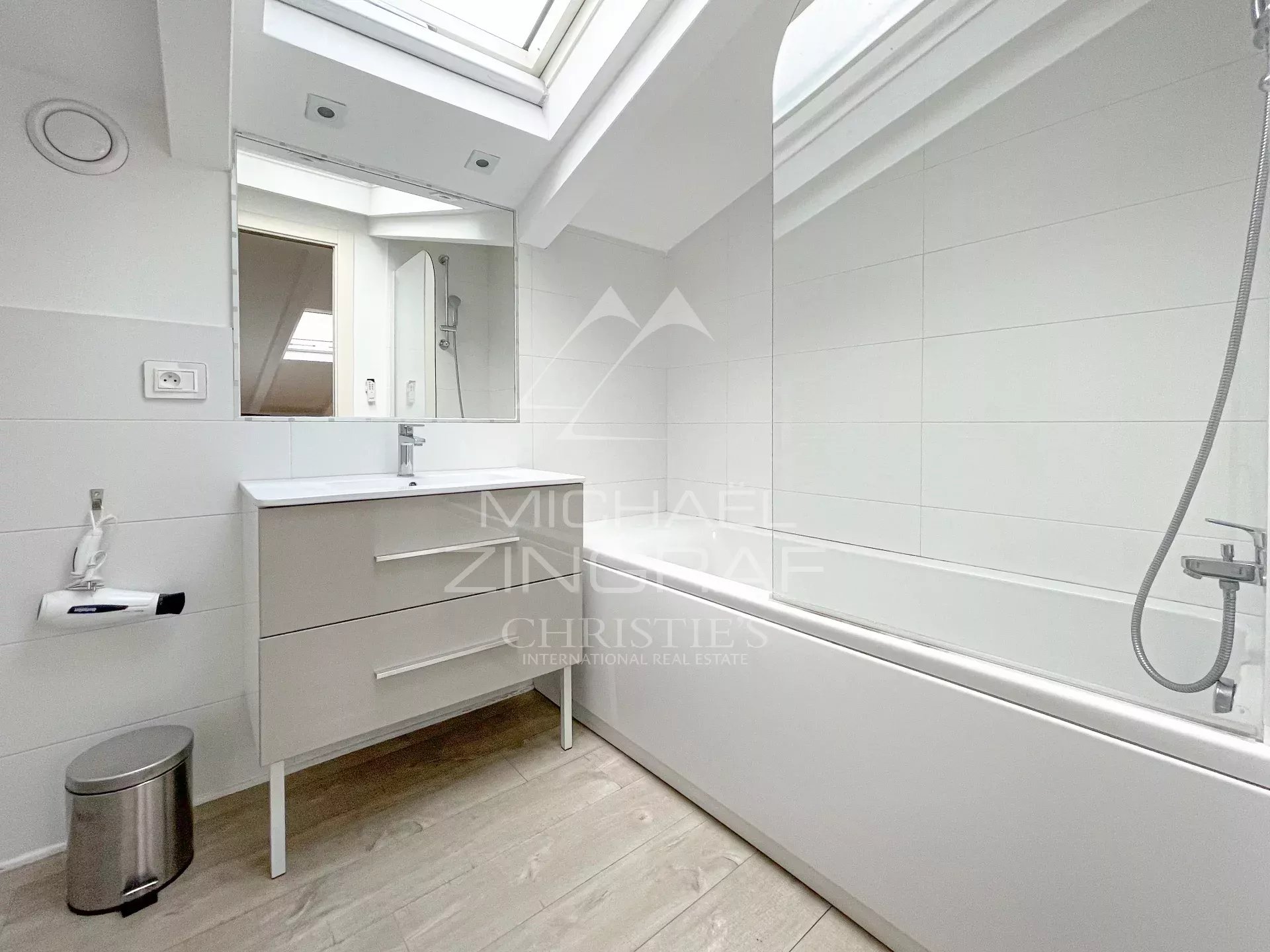 2 Bedroom Apartment/Flat's Image 16