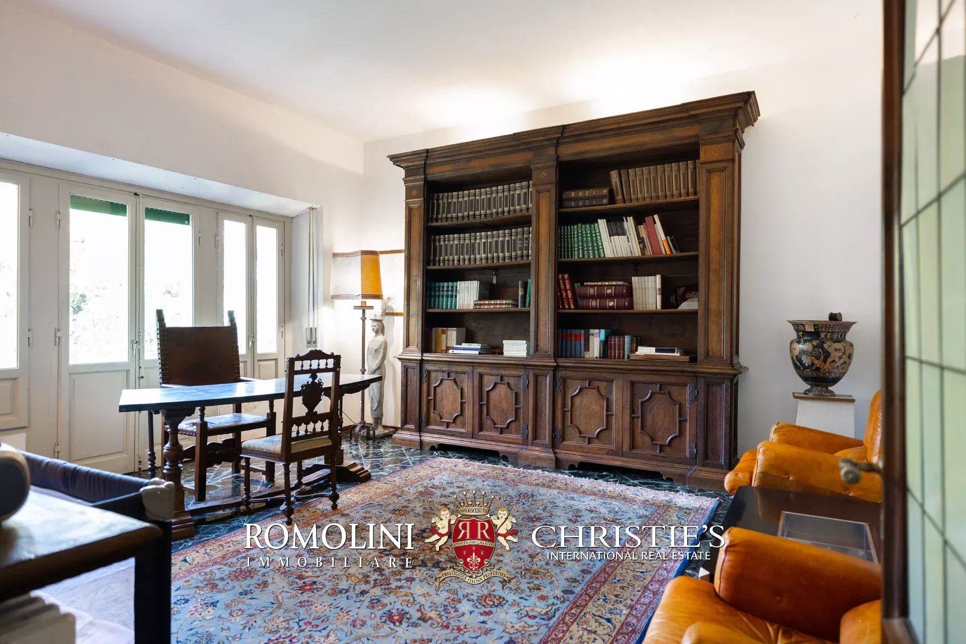11 Bedroom Villa/Townhouse's Image 41