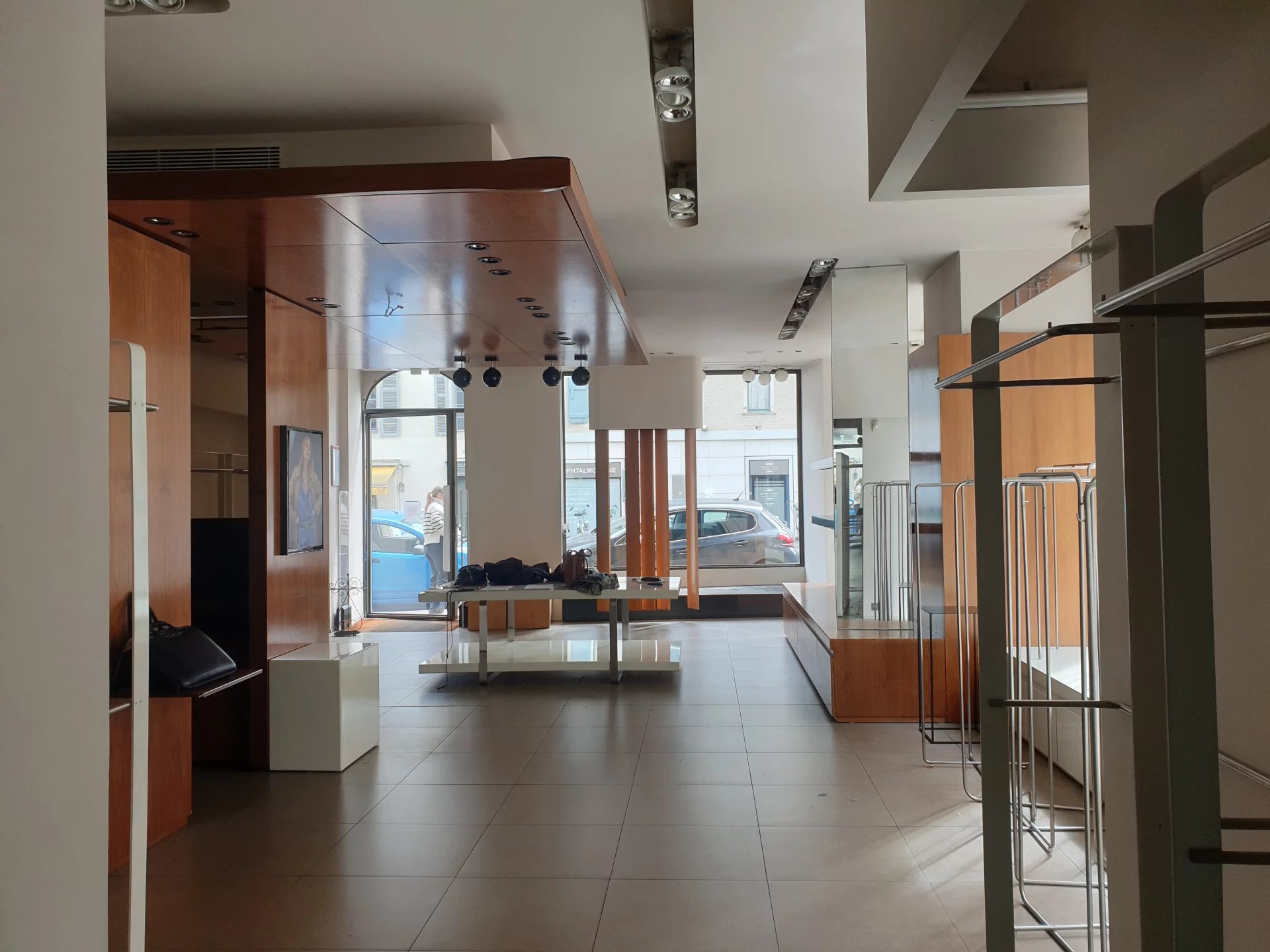 Location Boutique Pau