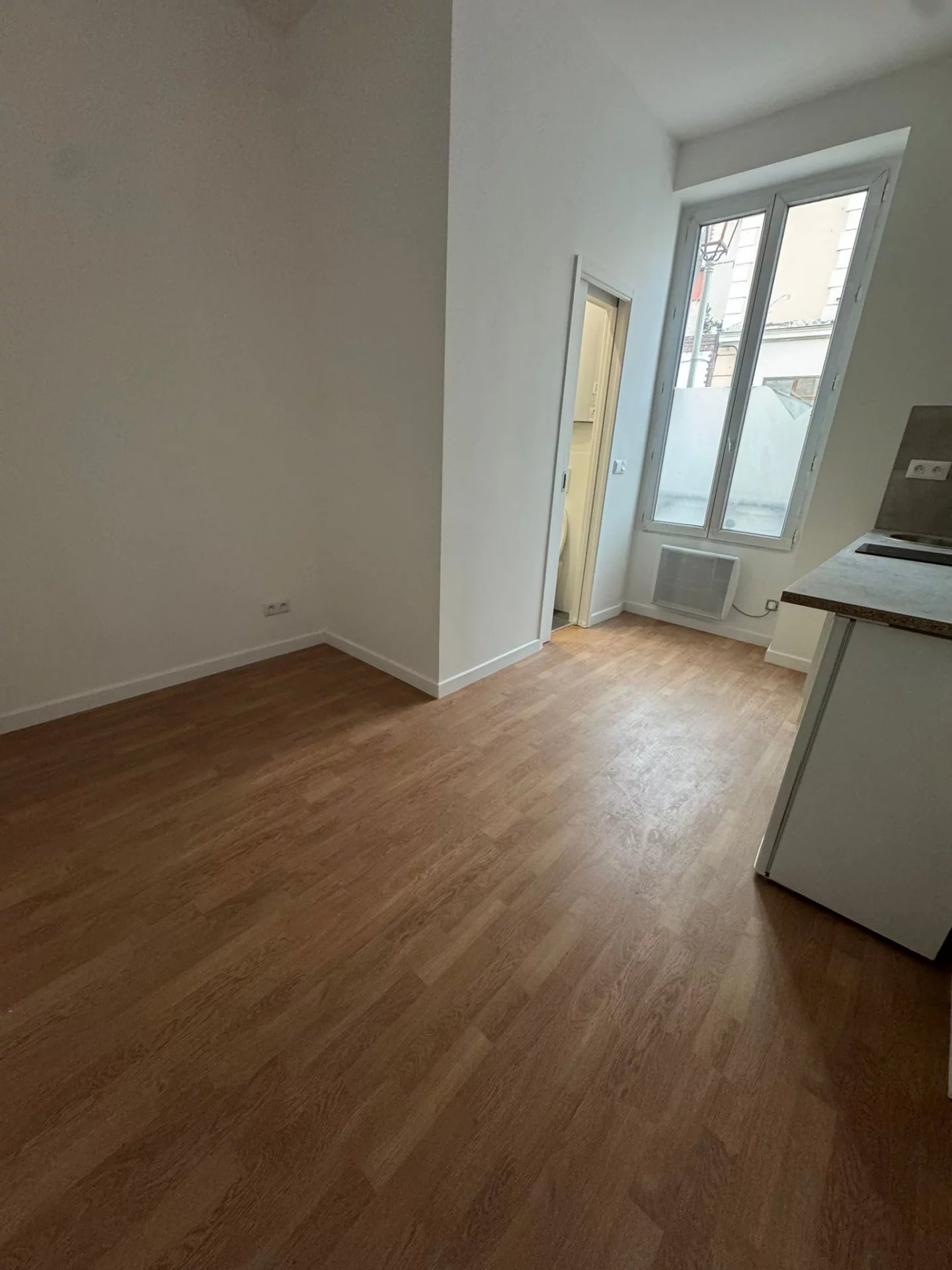 BAGNOLET LES COUTURES - STUDIO 13 M2 - Image 1