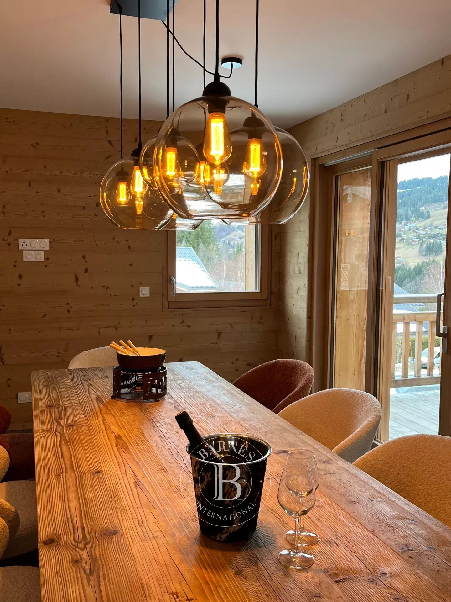 Photo of Les Gets – Spacious Family T6 Duplex – Direct Ski Access – Open Mountain Views