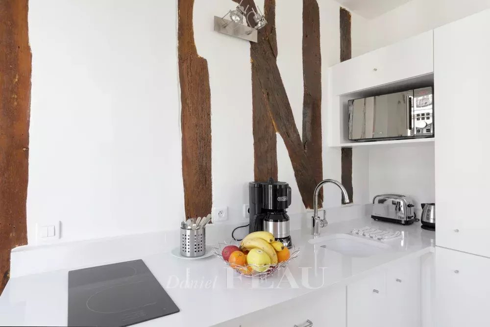 Rental Studio Paris 1st
