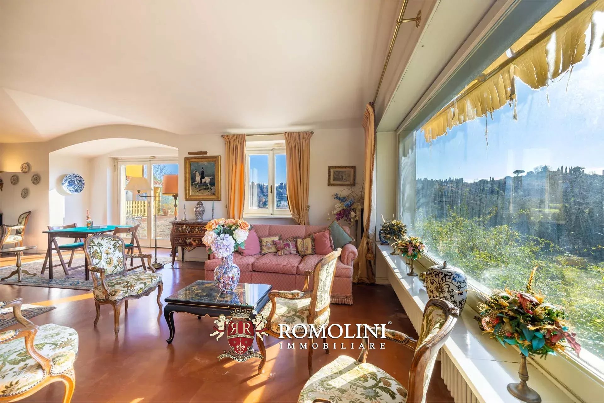 8 Bedroom Villa/Townhouse's Image 26