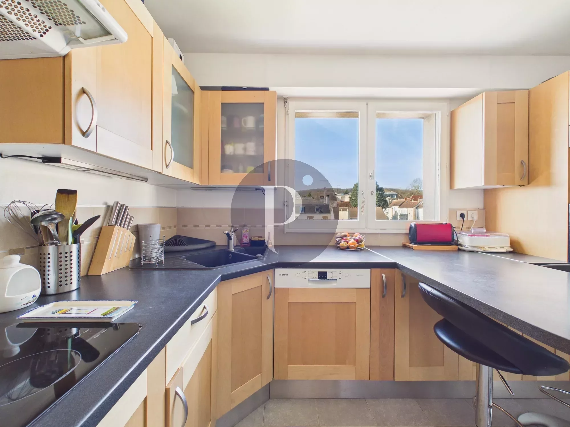 vente-duplex-6-pieces-verrieres-le-buisson-86759337