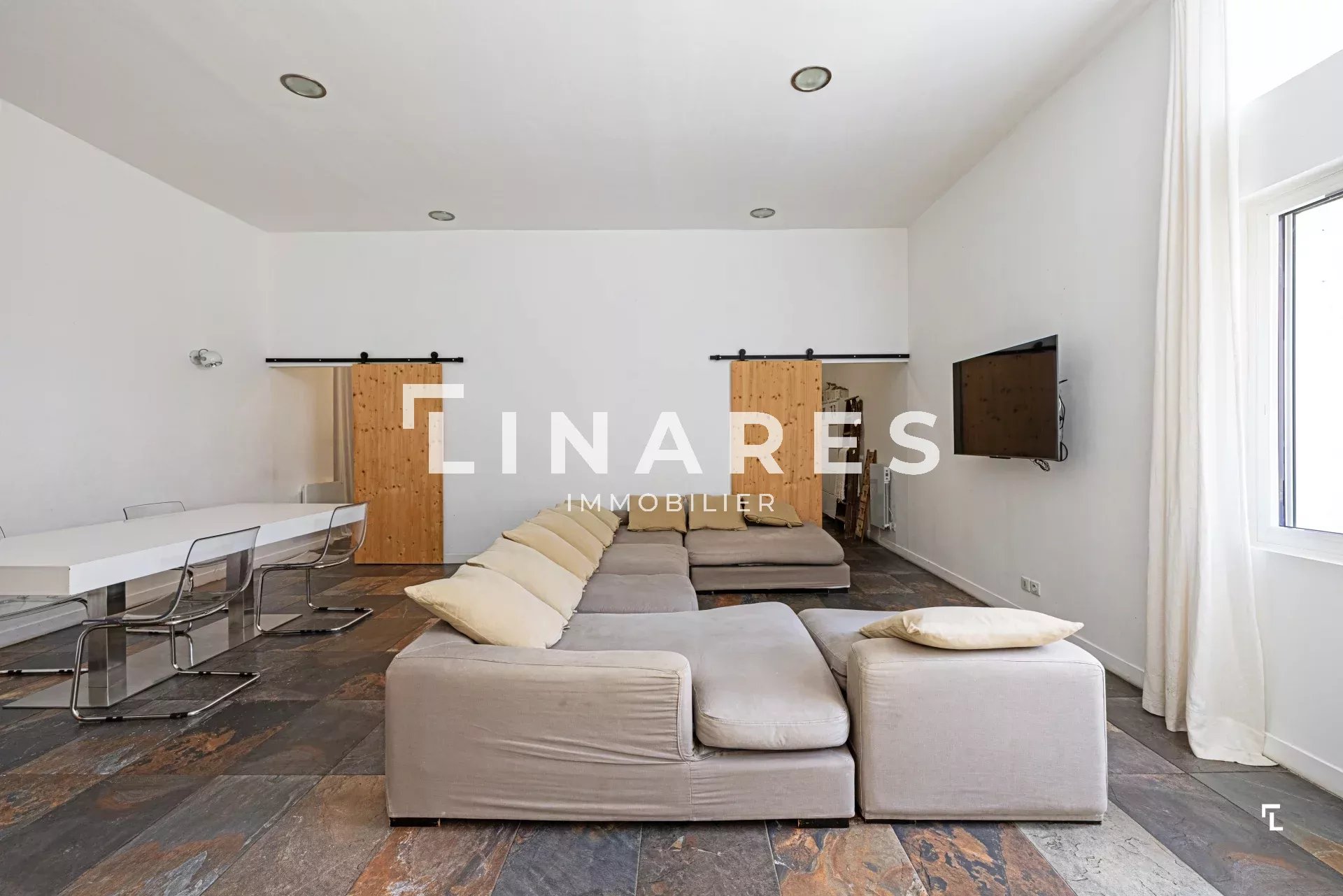 LE CONFIDENTIEL - Appartement T3 de 77m2 - 13007 BOMPARD