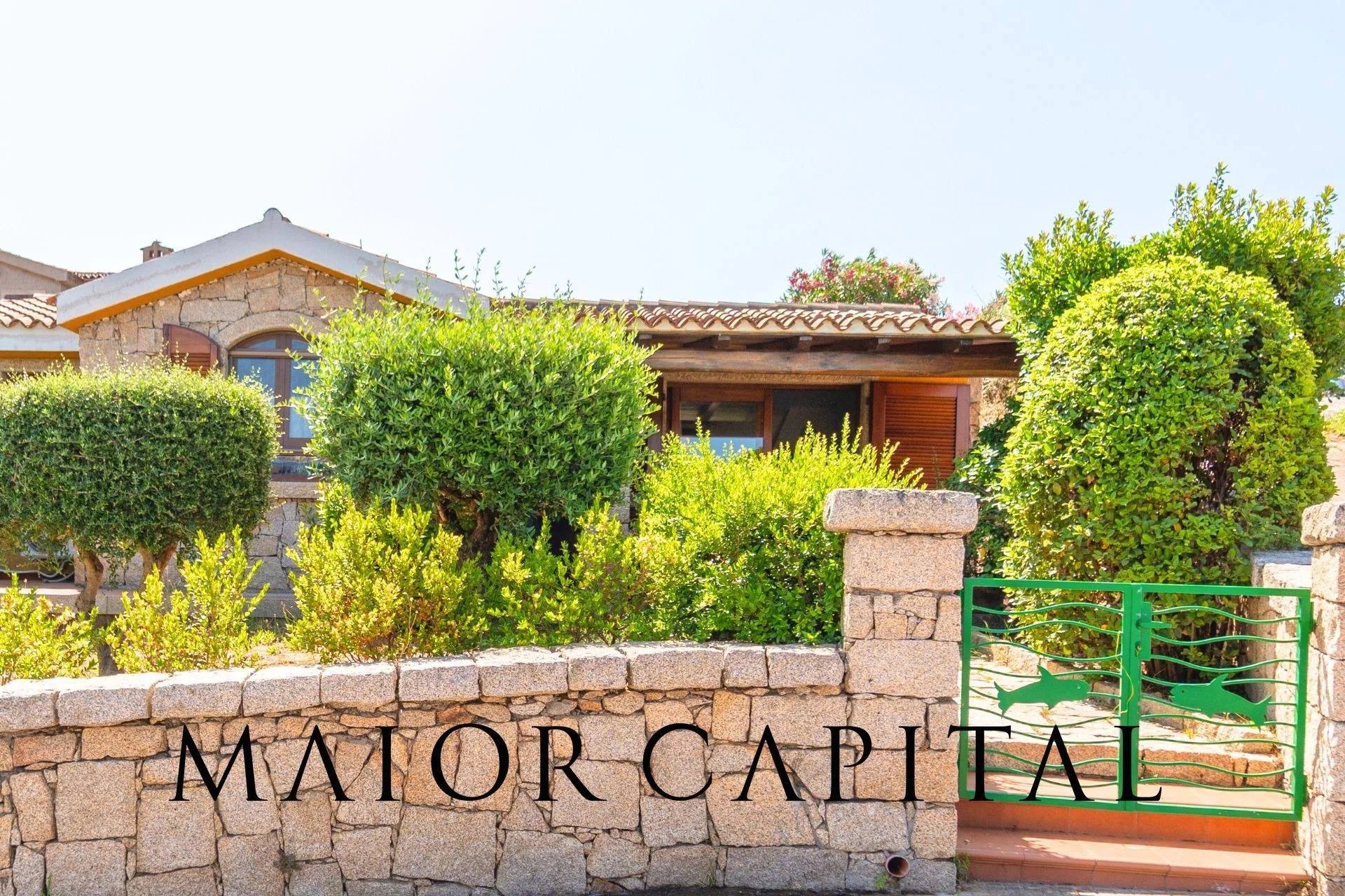 Baia Vignola | Elegante porzione di villetta bifamiliare a breve distanza dal mare